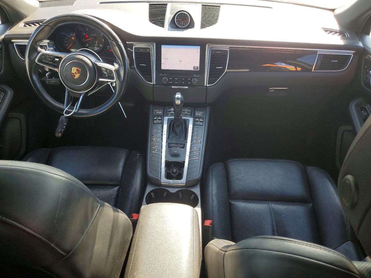 2017 Porsche Macan Black vin: WP1AA2A58HLB05997
