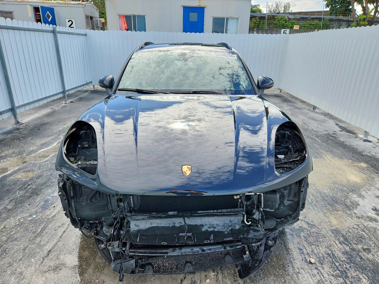 2020 Porsche Macan Black vin: WP1AA2A58LLB02901