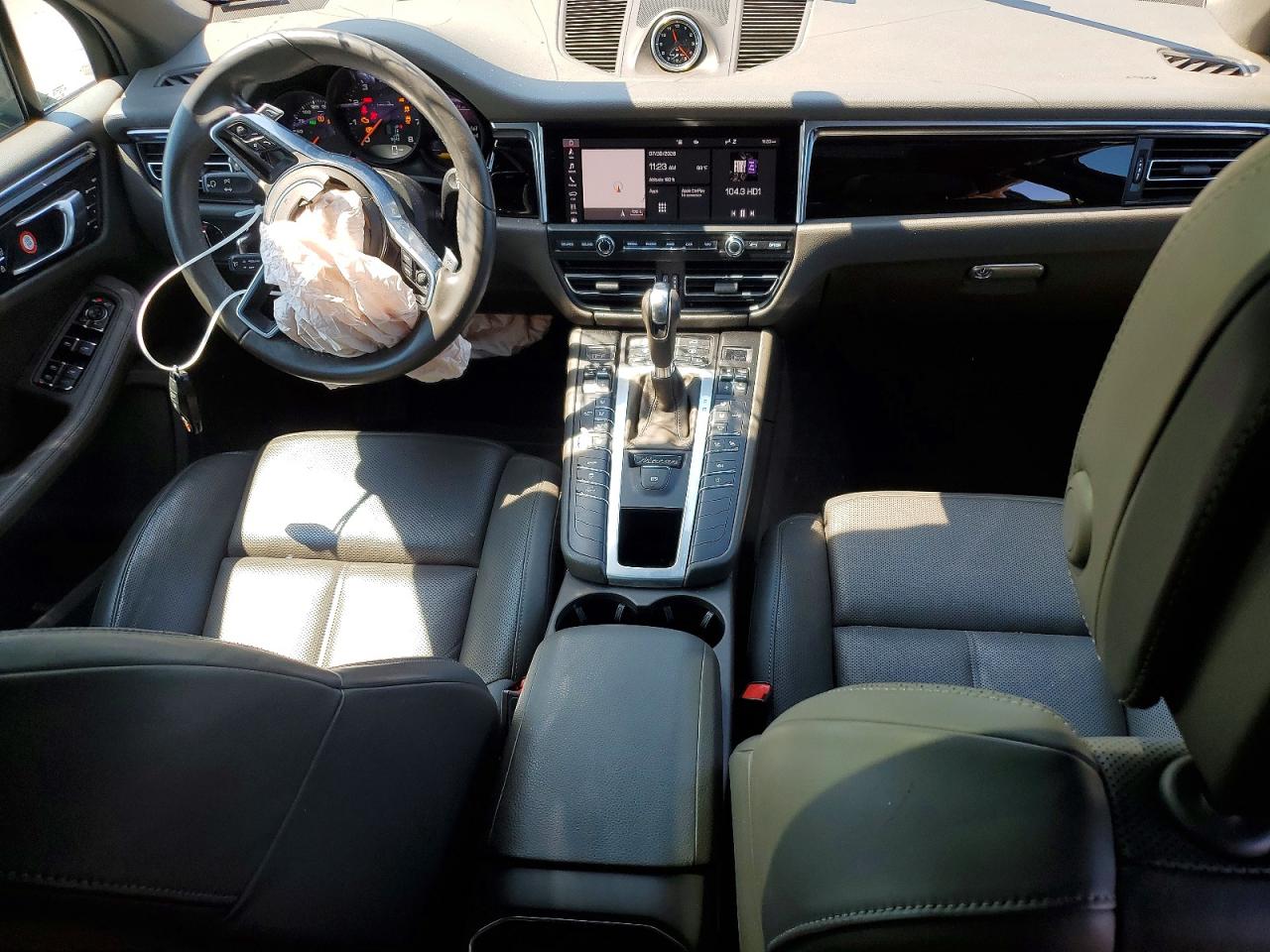 2021 Porsche Macan Gray vin: WP1AA2A58MLB10093