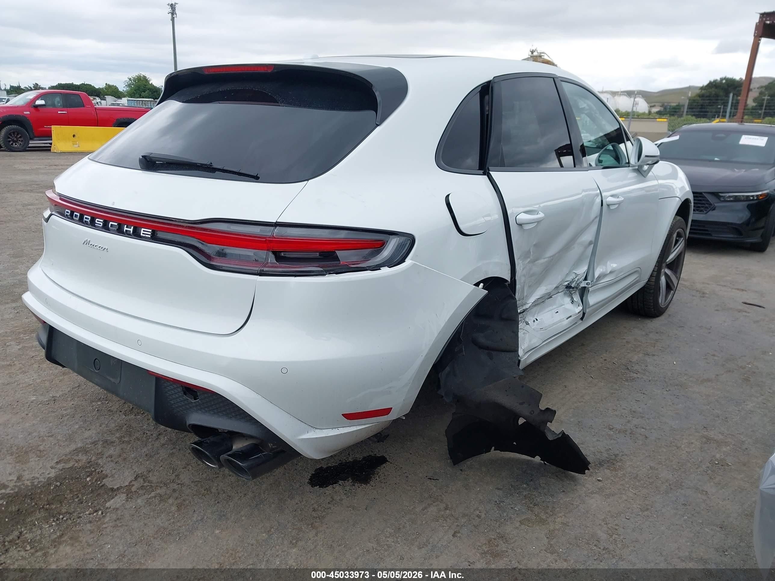 2024 Porsche Macan T Белый vin: WP1AA2A58RLB06861