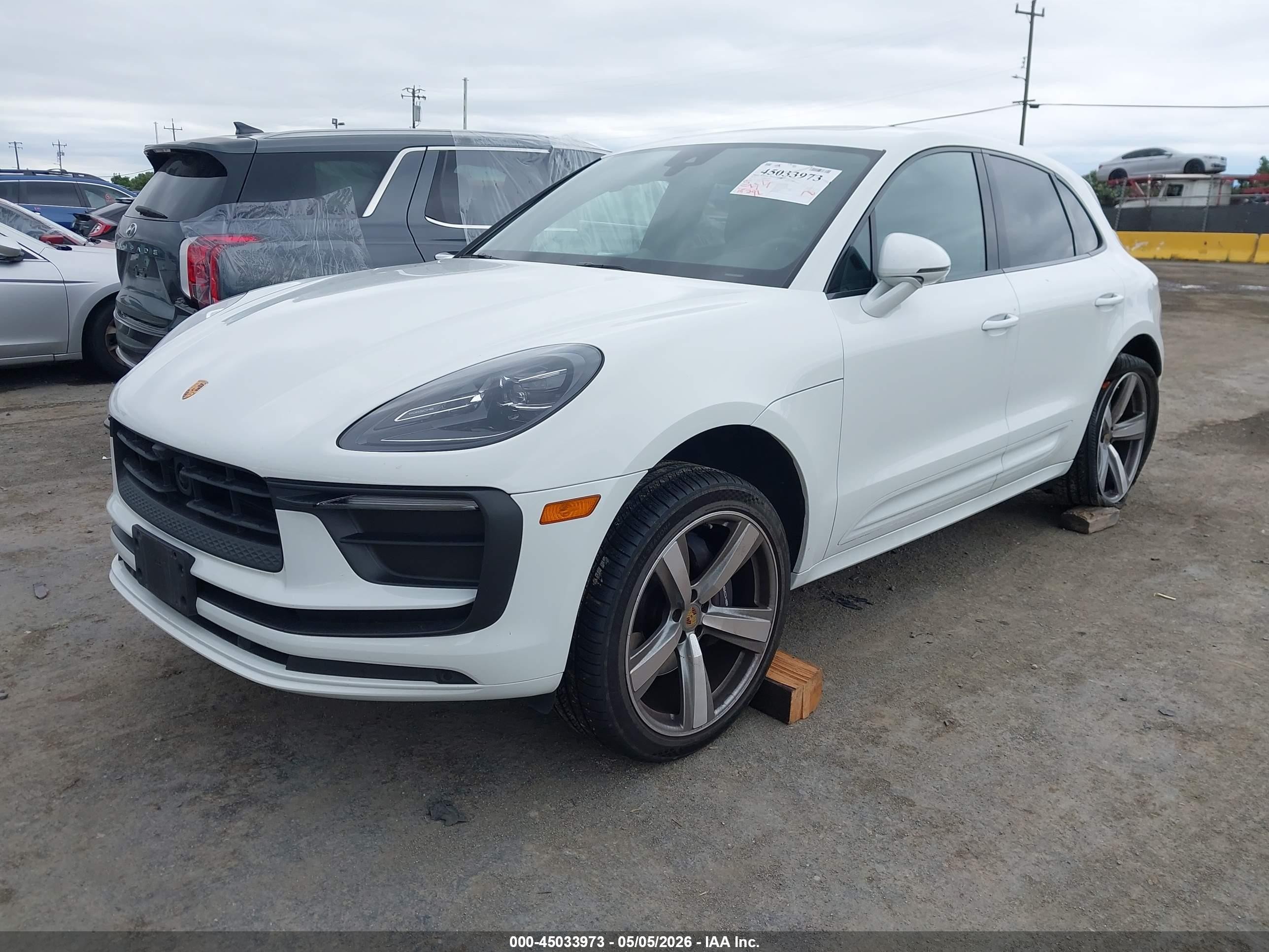 2024 Porsche Macan T Белый vin: WP1AA2A58RLB06861