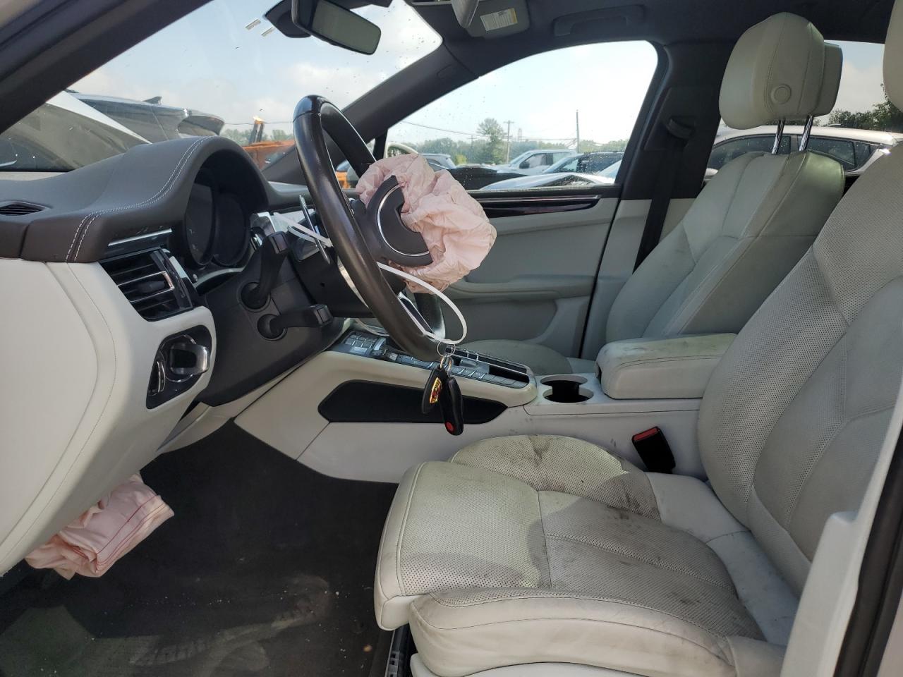 2021 Porsche Macan Gray vin: WP1AA2A59MLB03749