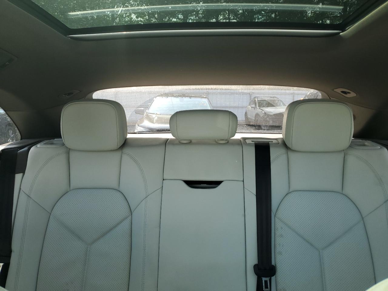2021 Porsche Macan Gray vin: WP1AA2A59MLB03749