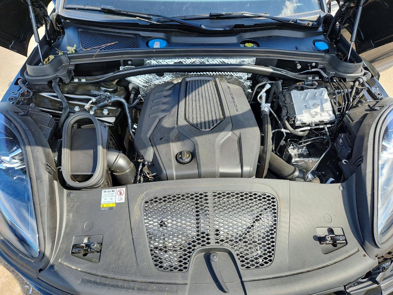2023 Porsche Macan Base Black vin: WP1AA2A59PLB03268