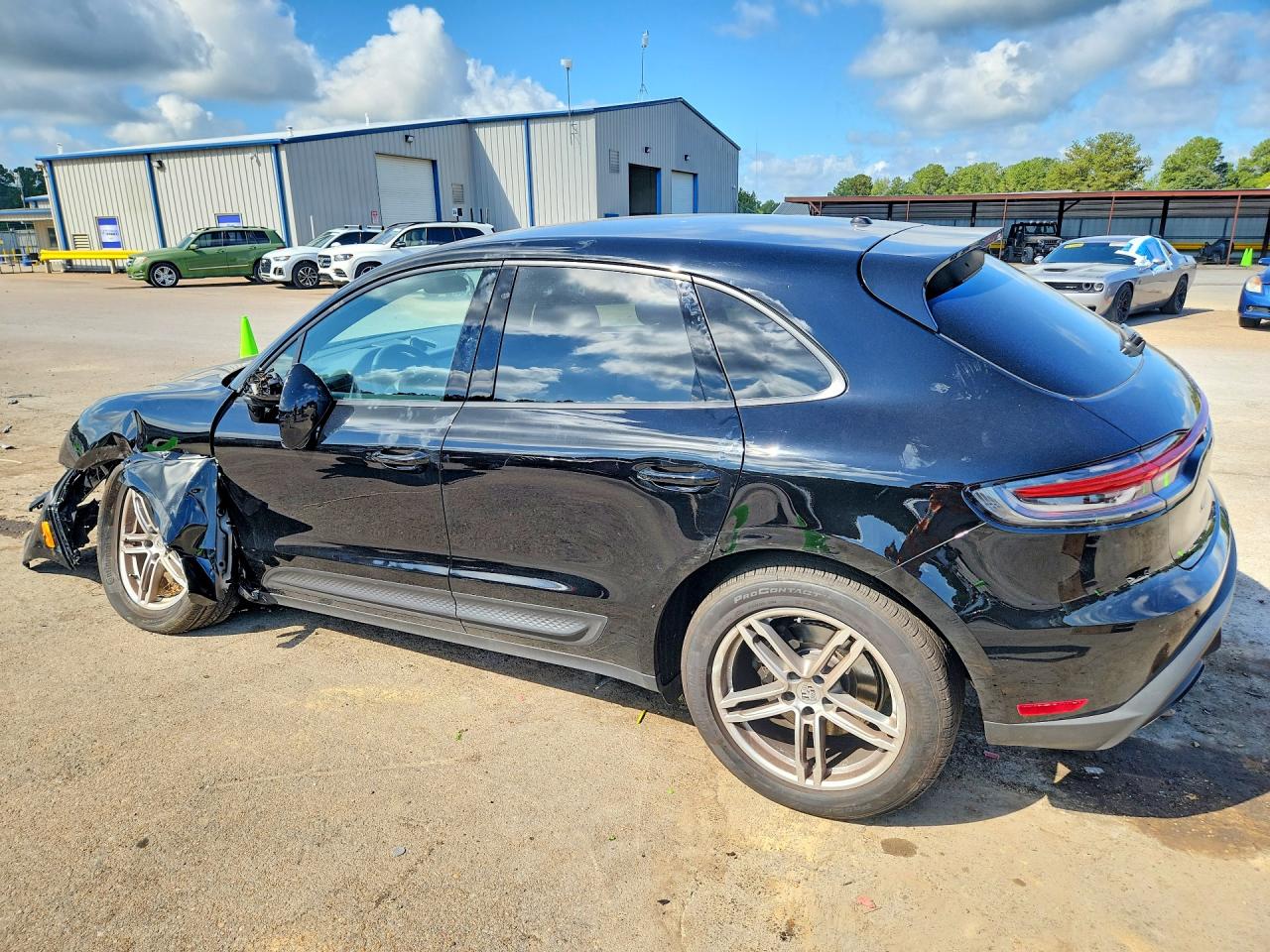 2023 Porsche Macan Base Black vin: WP1AA2A59PLB03268