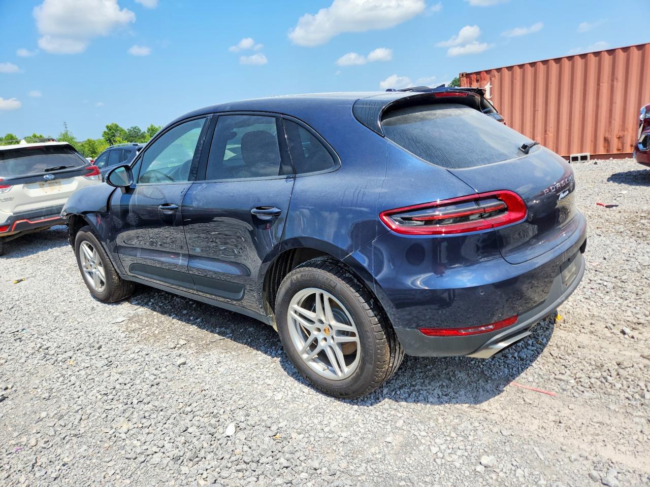 2018 Porsche Macan Blue vin: WP1AA2A5XJLB16084
