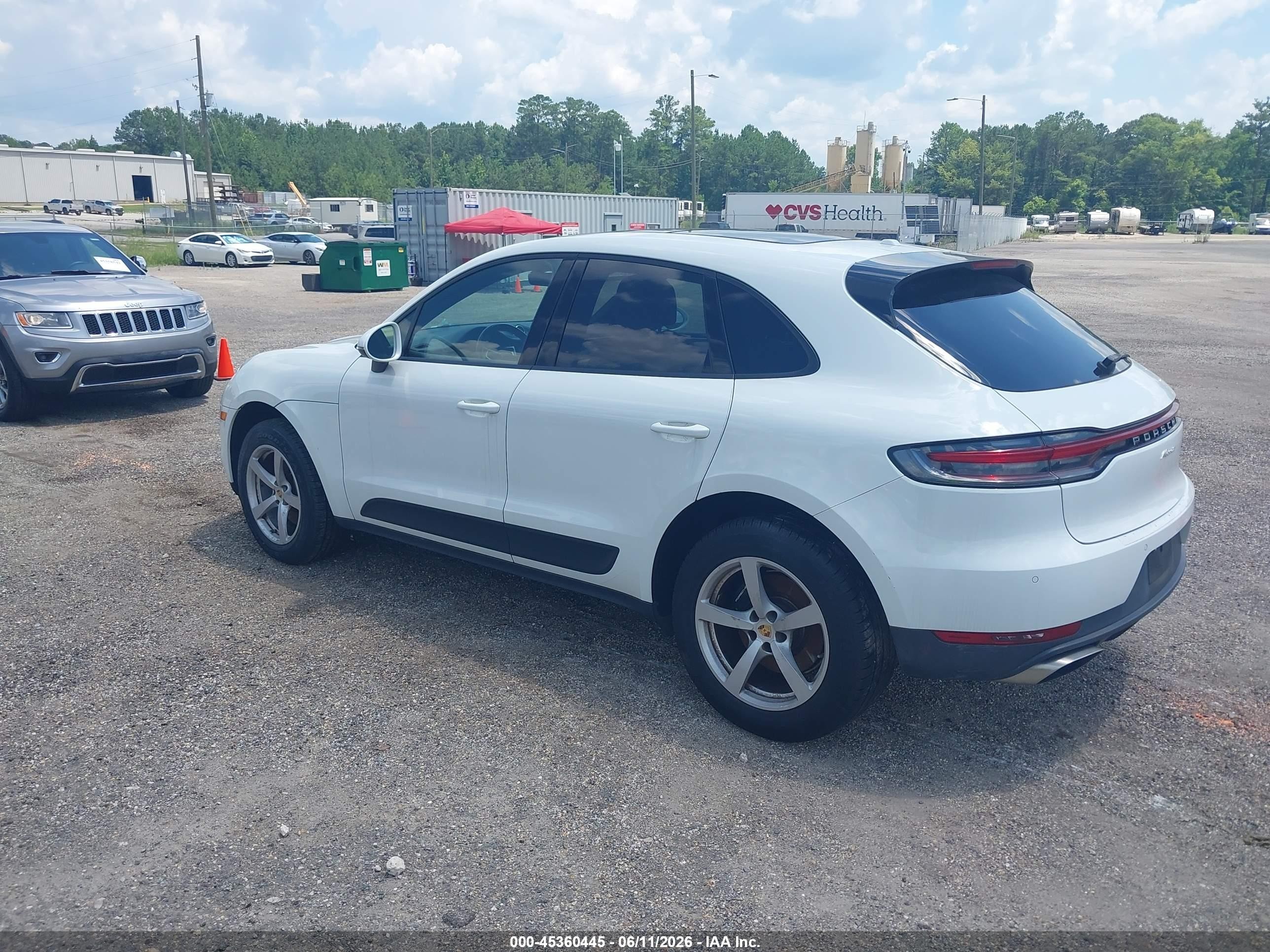 2019 Porsche Macan   White vin: WP1AA2A5XKLB00842