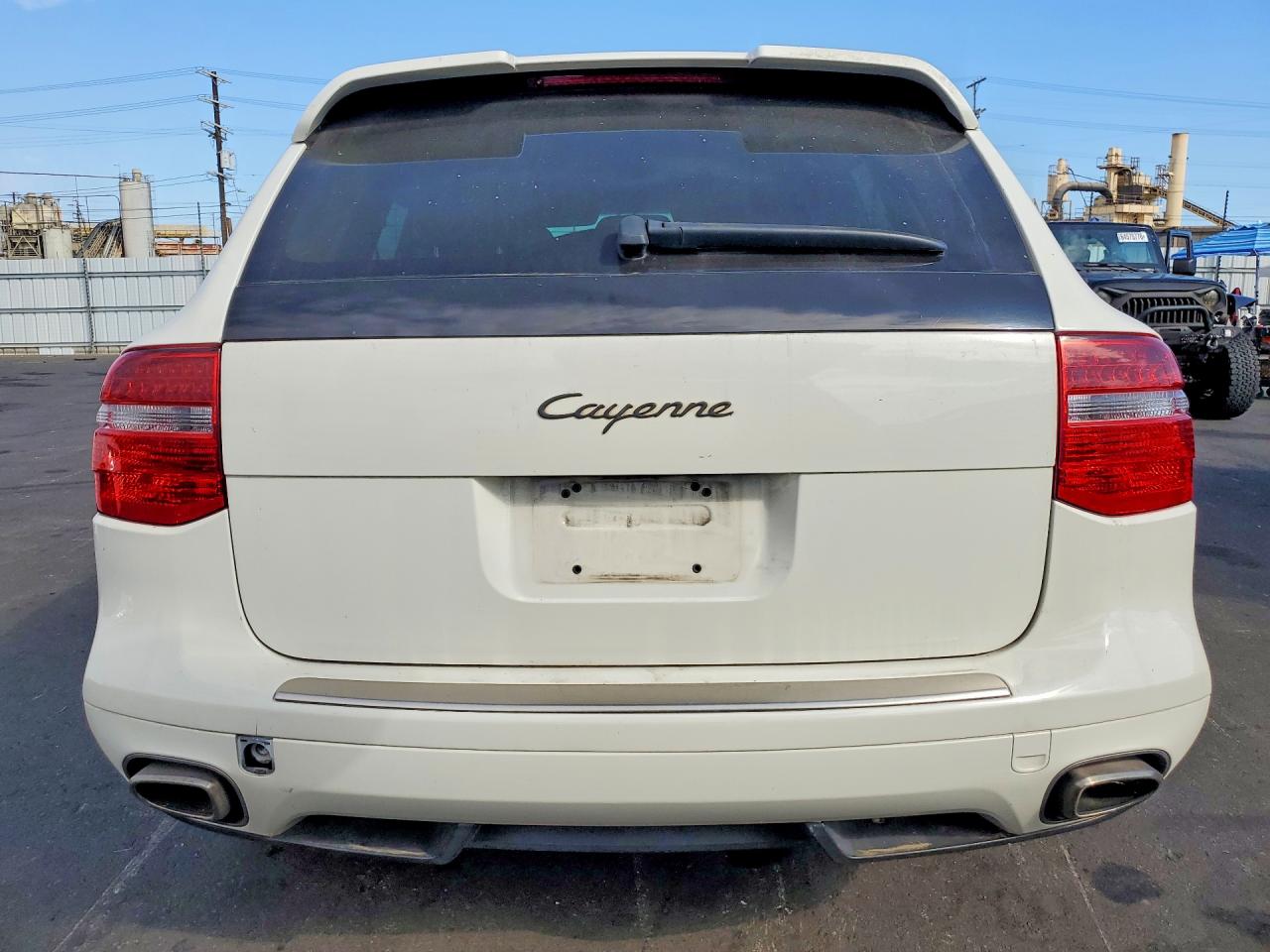 2010 Porsche Cayenne White vin: WP1AA2AP2ALA02694