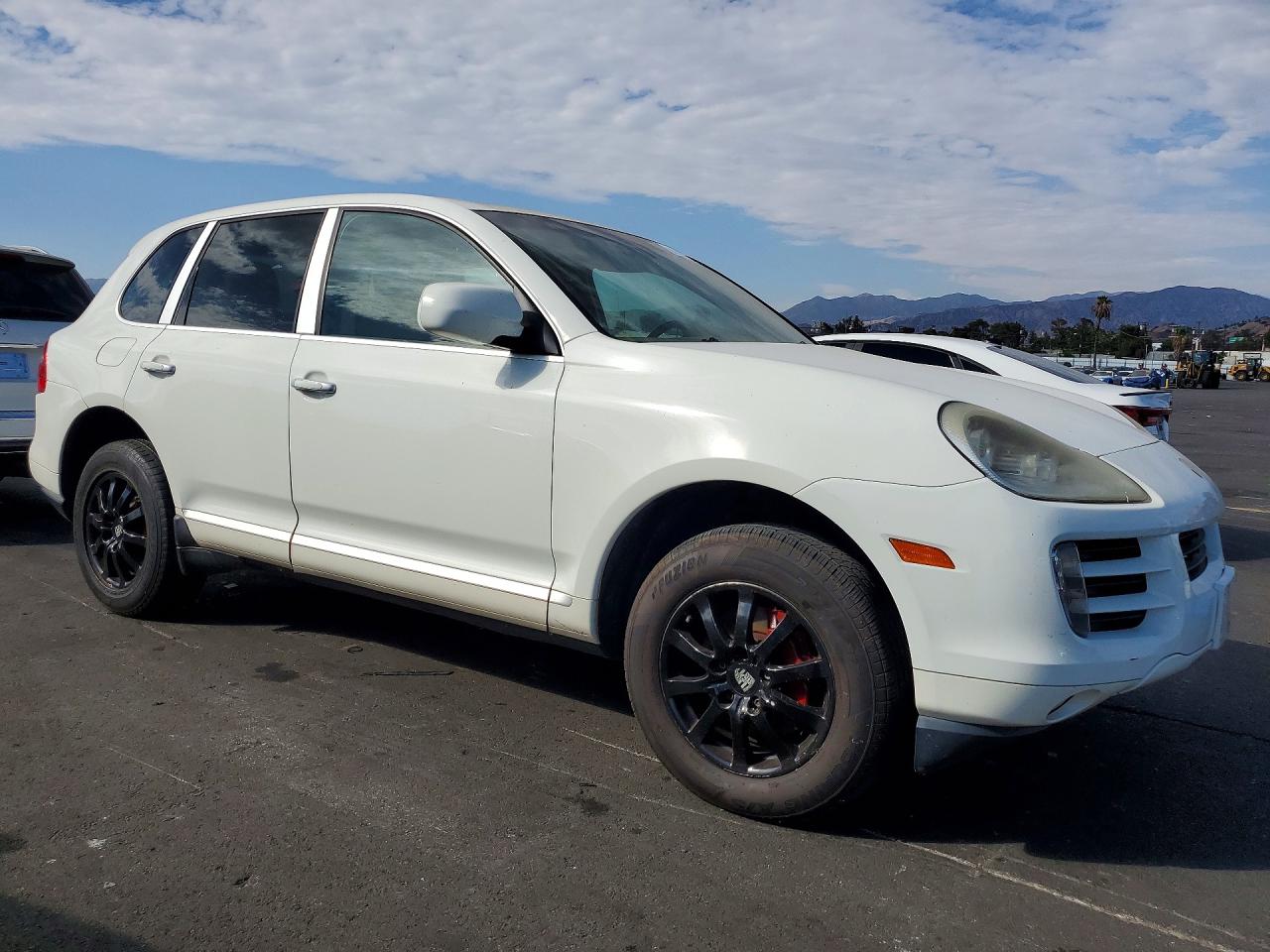 2010 Porsche Cayenne White vin: WP1AA2AP2ALA02694