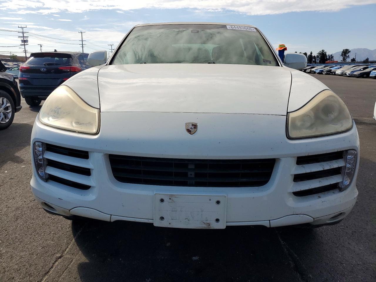 2010 Porsche Cayenne White vin: WP1AA2AP2ALA02694