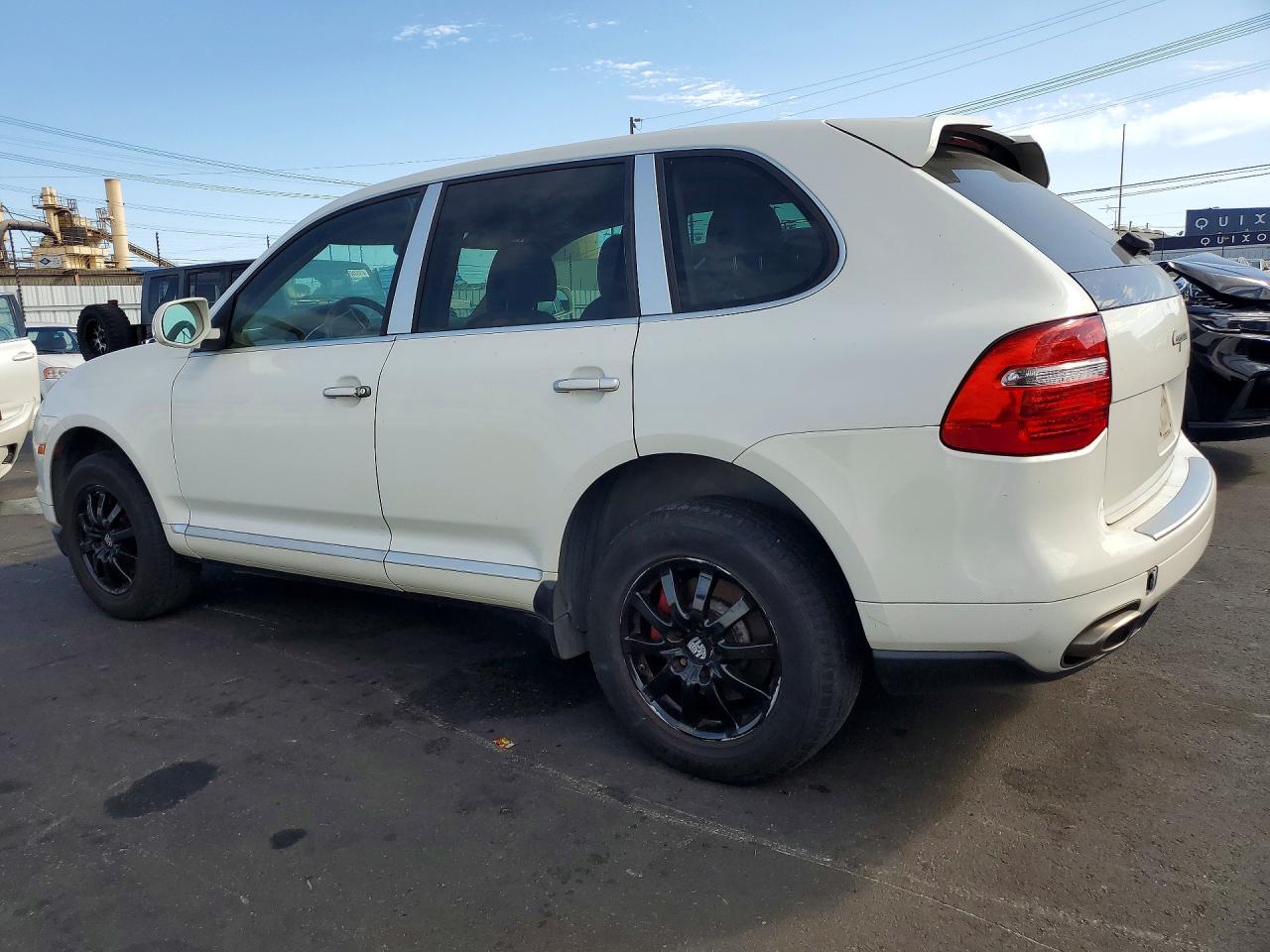 2010 Porsche Cayenne White vin: WP1AA2AP2ALA02694