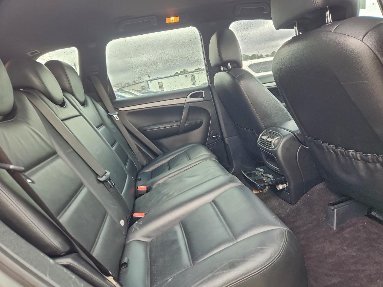 2010 Porsche Cayenne Gray vin: WP1AA2AP9ALA07973