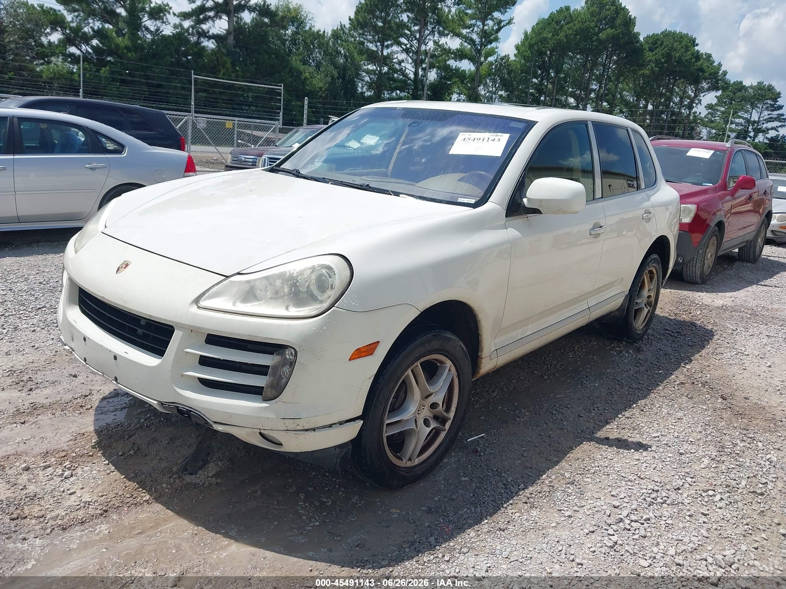 2010 Porsche Cayenne   White vin: WP1AA2APXALA01227