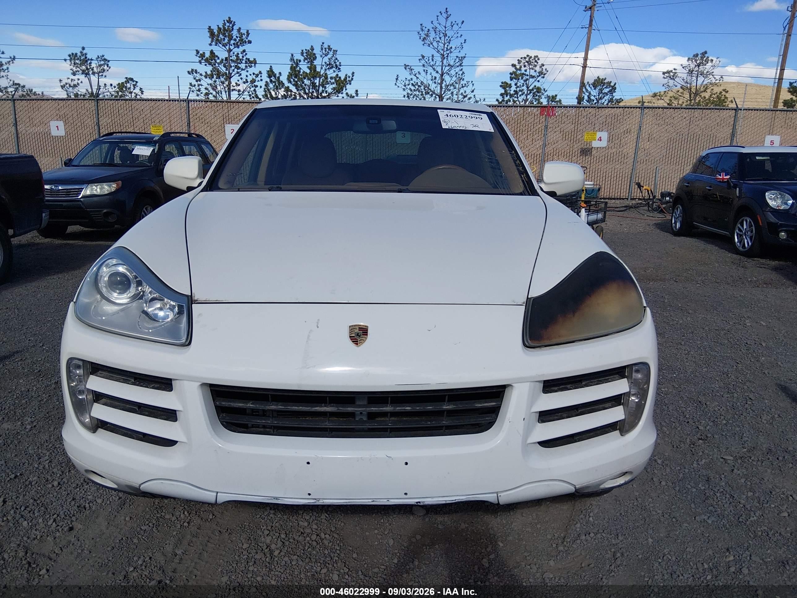 2010 Porsche Cayenne   White vin: WP1AA2APXALA12082