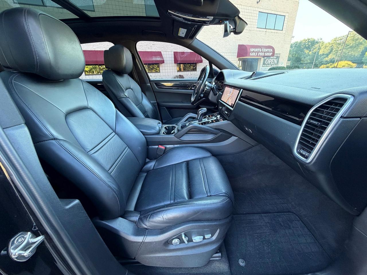 2019 Porsche Cayenne Black vin: WP1AA2AY0KDA00897