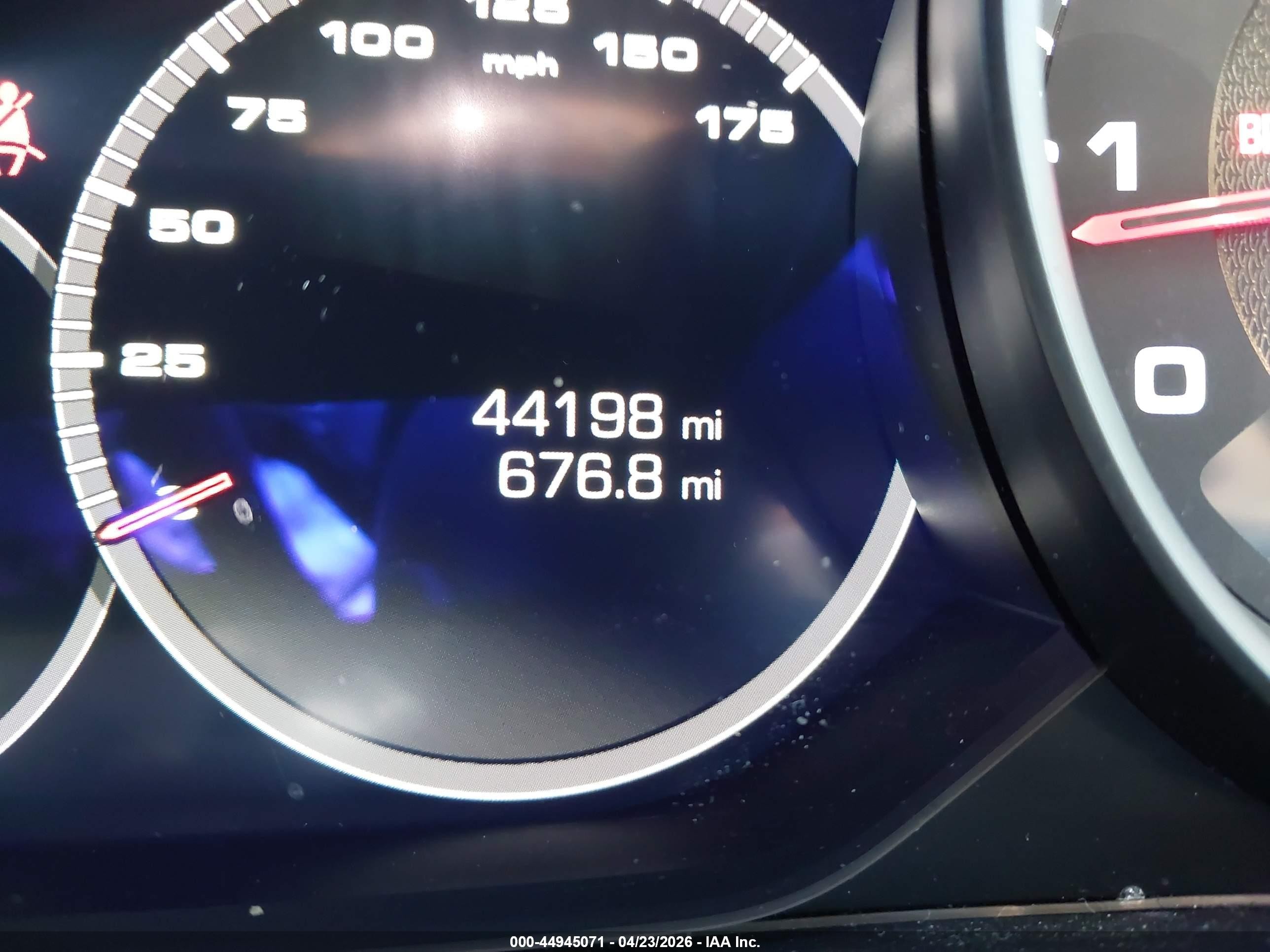2019 Porsche Cayenne   Brown vin: WP1AA2AY4KDA18867