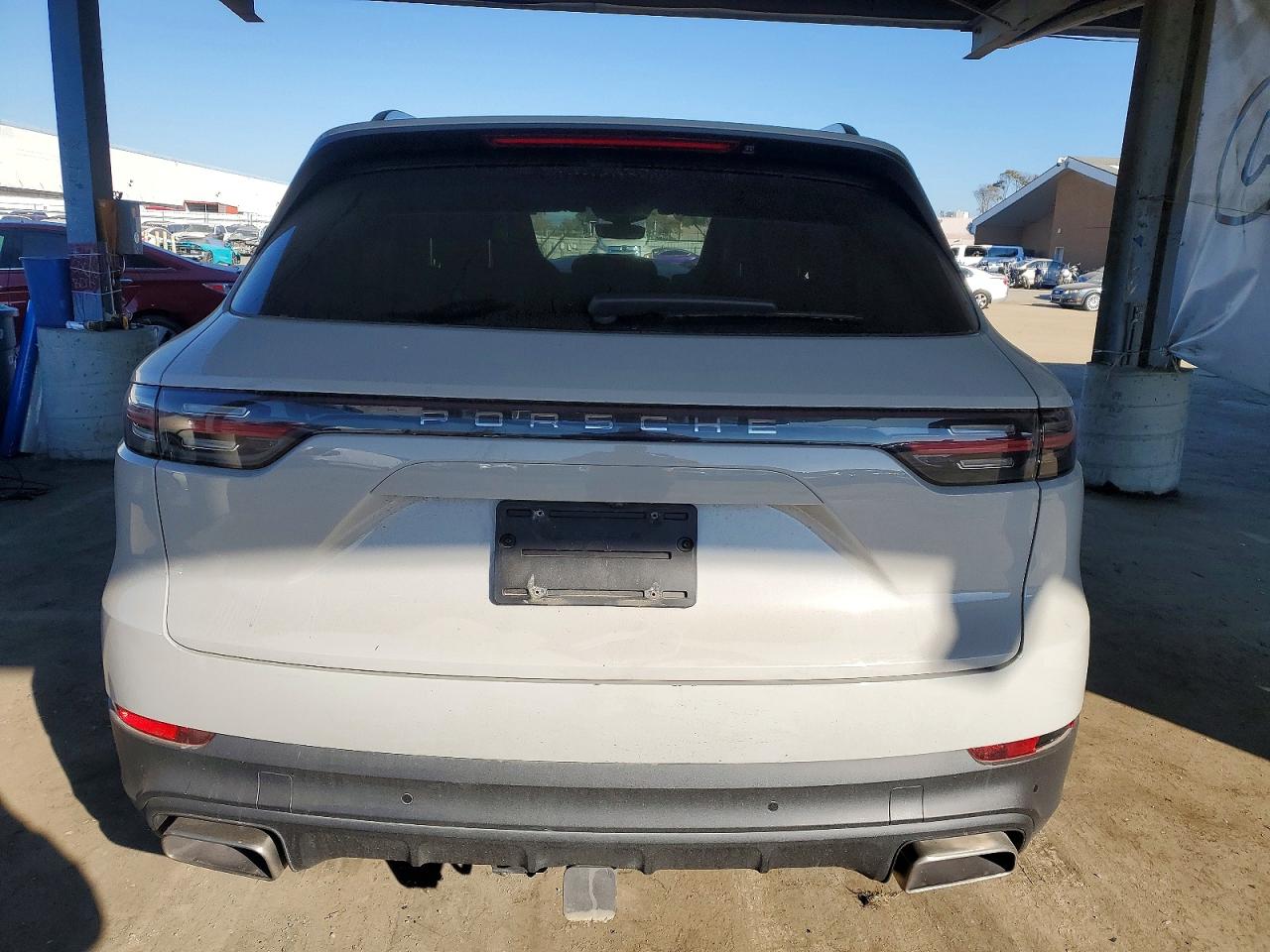 2023 Porsche Cayenne Base Gray vin: WP1AA2AY6PDA02788