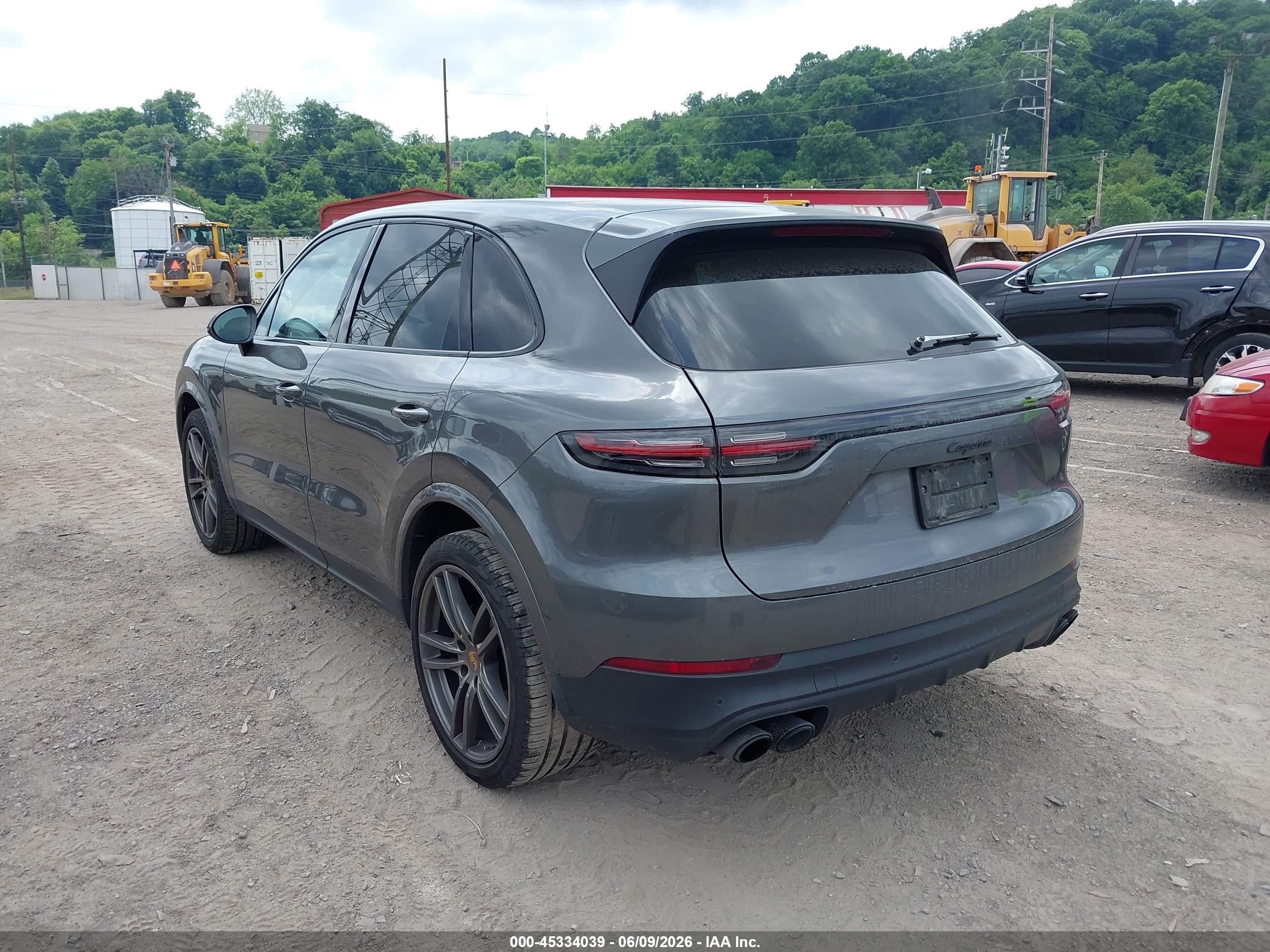2020 Porsche Cayenne Gray vin: WP1AA2AY7LDA03829