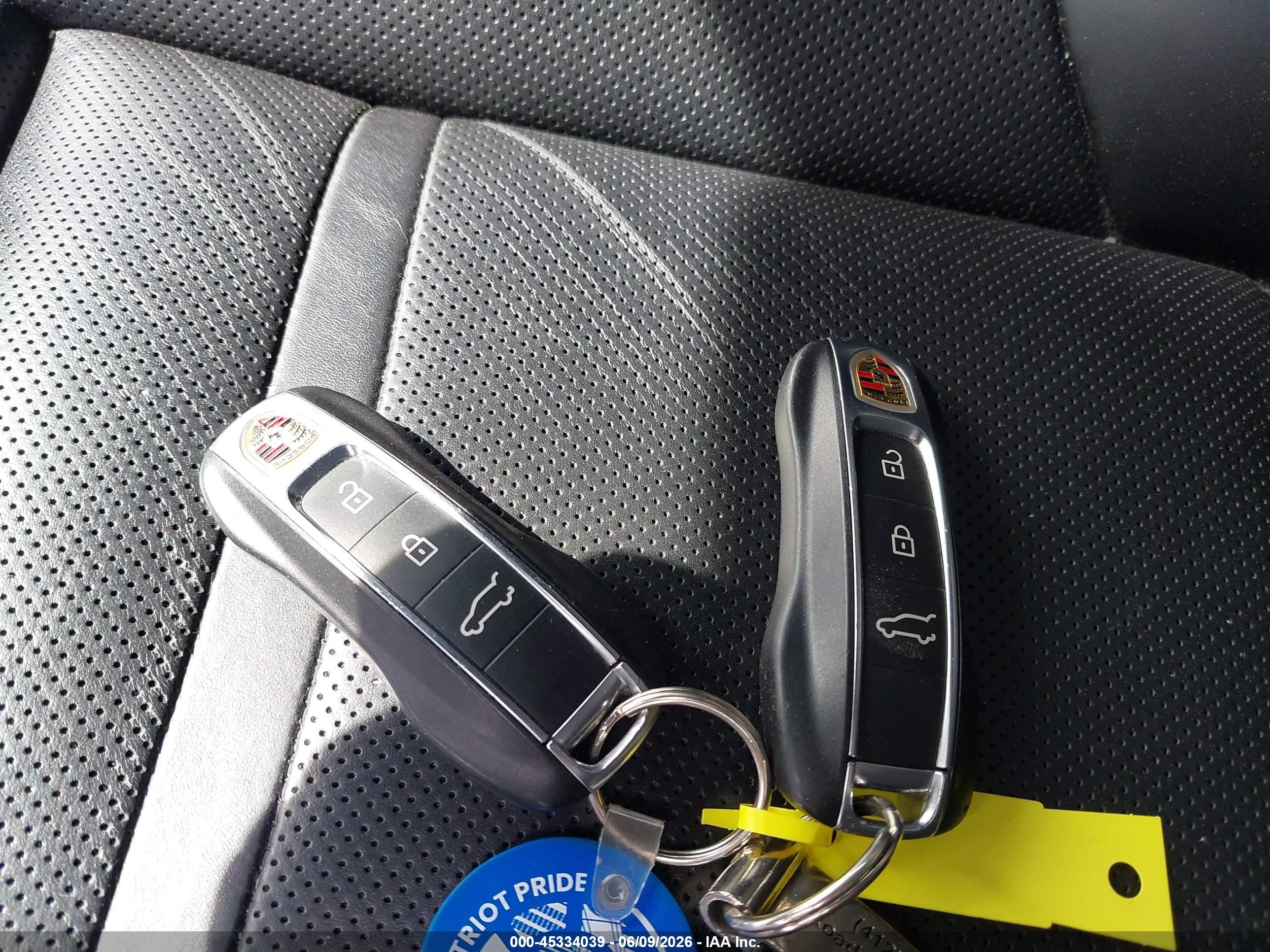 2020 Porsche Cayenne Gray vin: WP1AA2AY7LDA03829