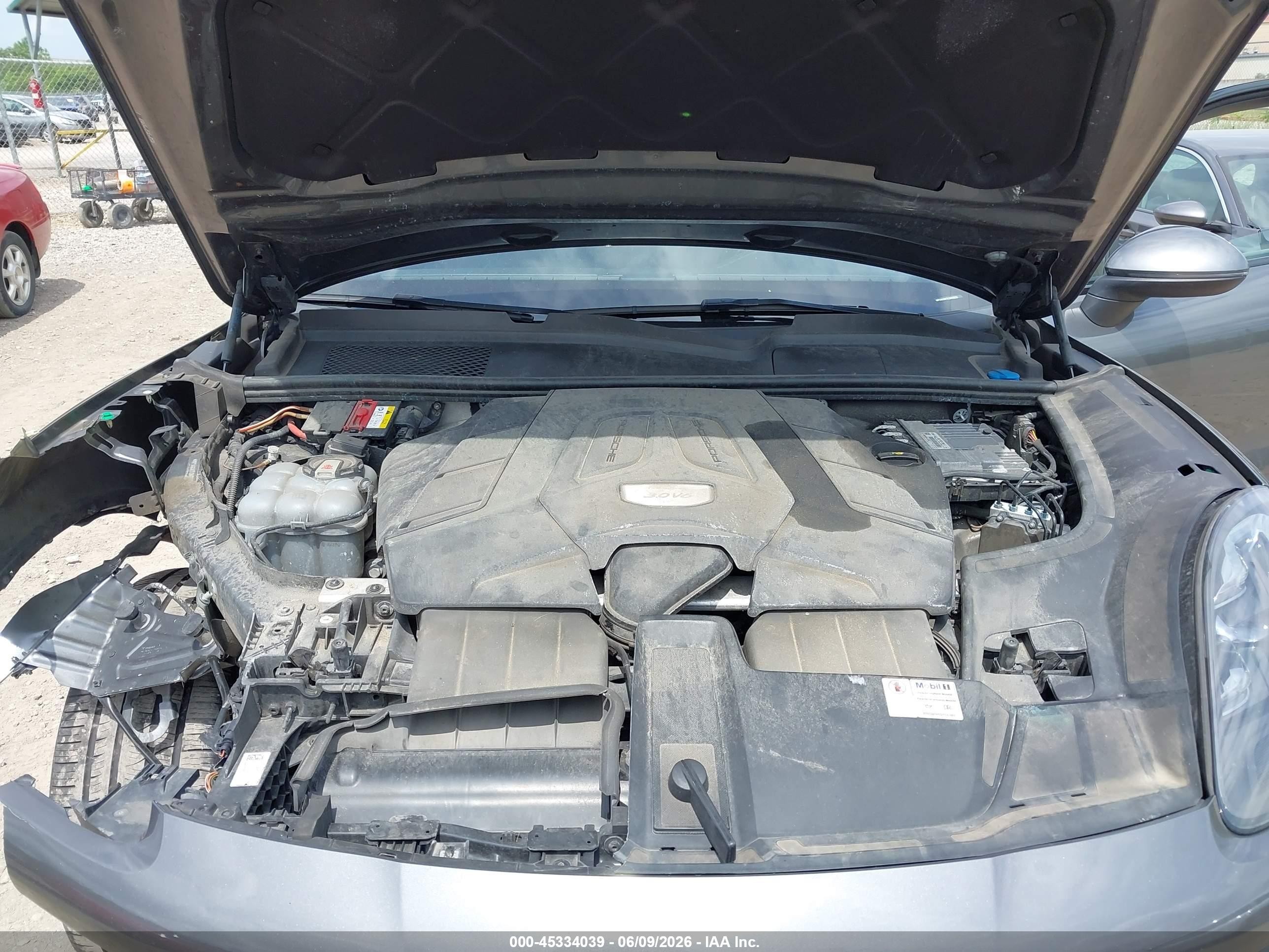 2020 Porsche Cayenne Gray vin: WP1AA2AY7LDA03829