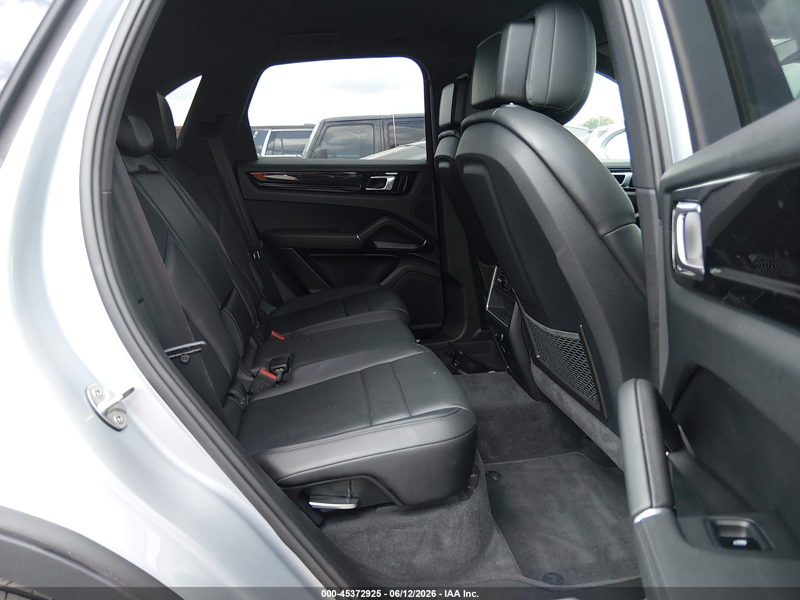 2020 Porsche Cayenne   Gray vin: WP1AA2AY8LDA01166