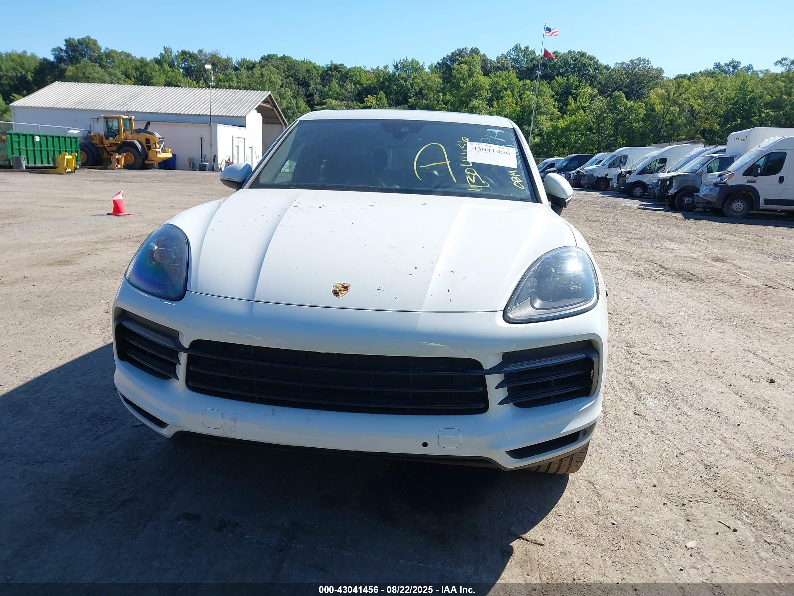 2019 Porsche Cayenne   White vin: WP1AA2AY9KDA03135