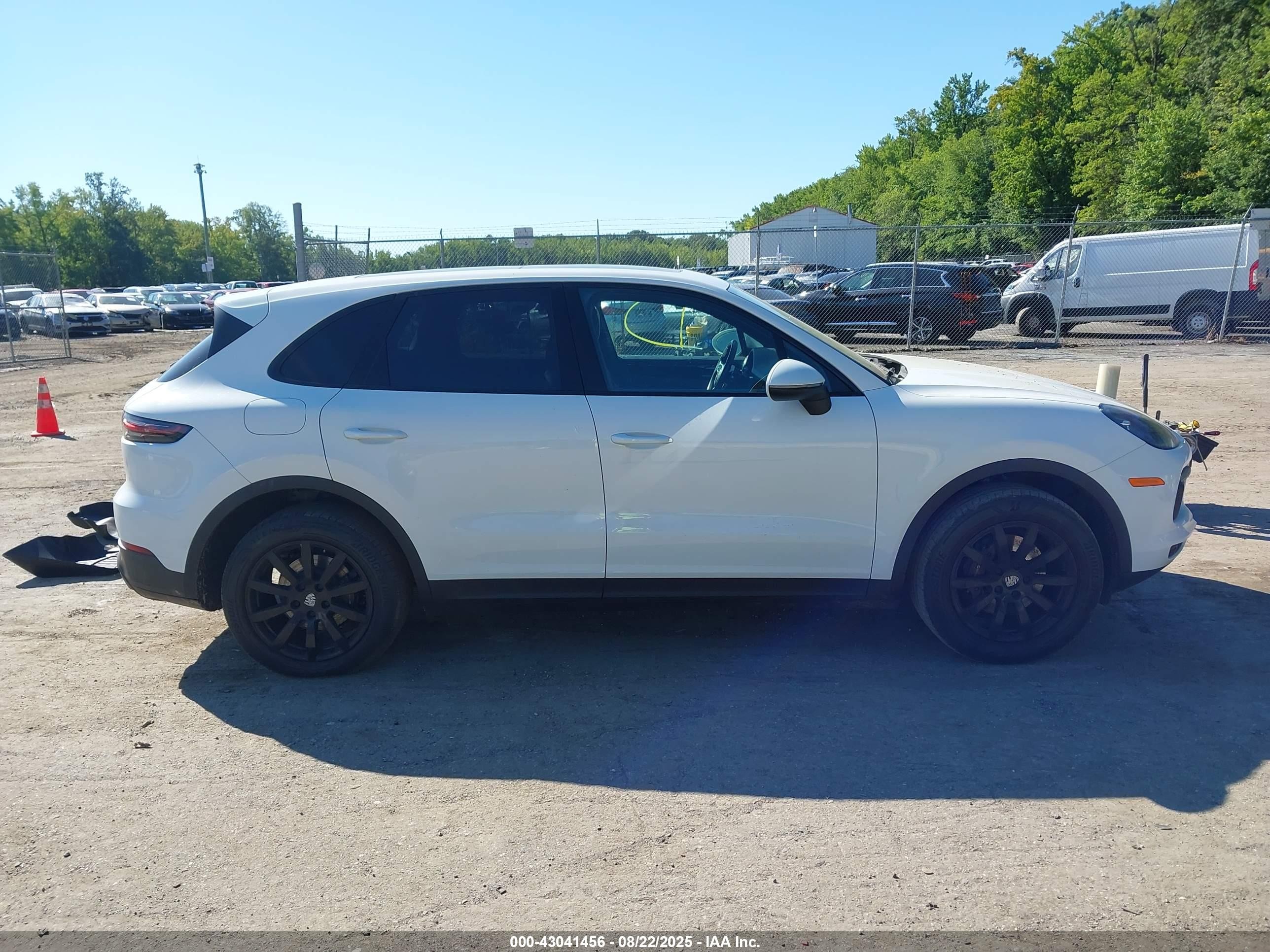 2019 Porsche Cayenne   White vin: WP1AA2AY9KDA03135