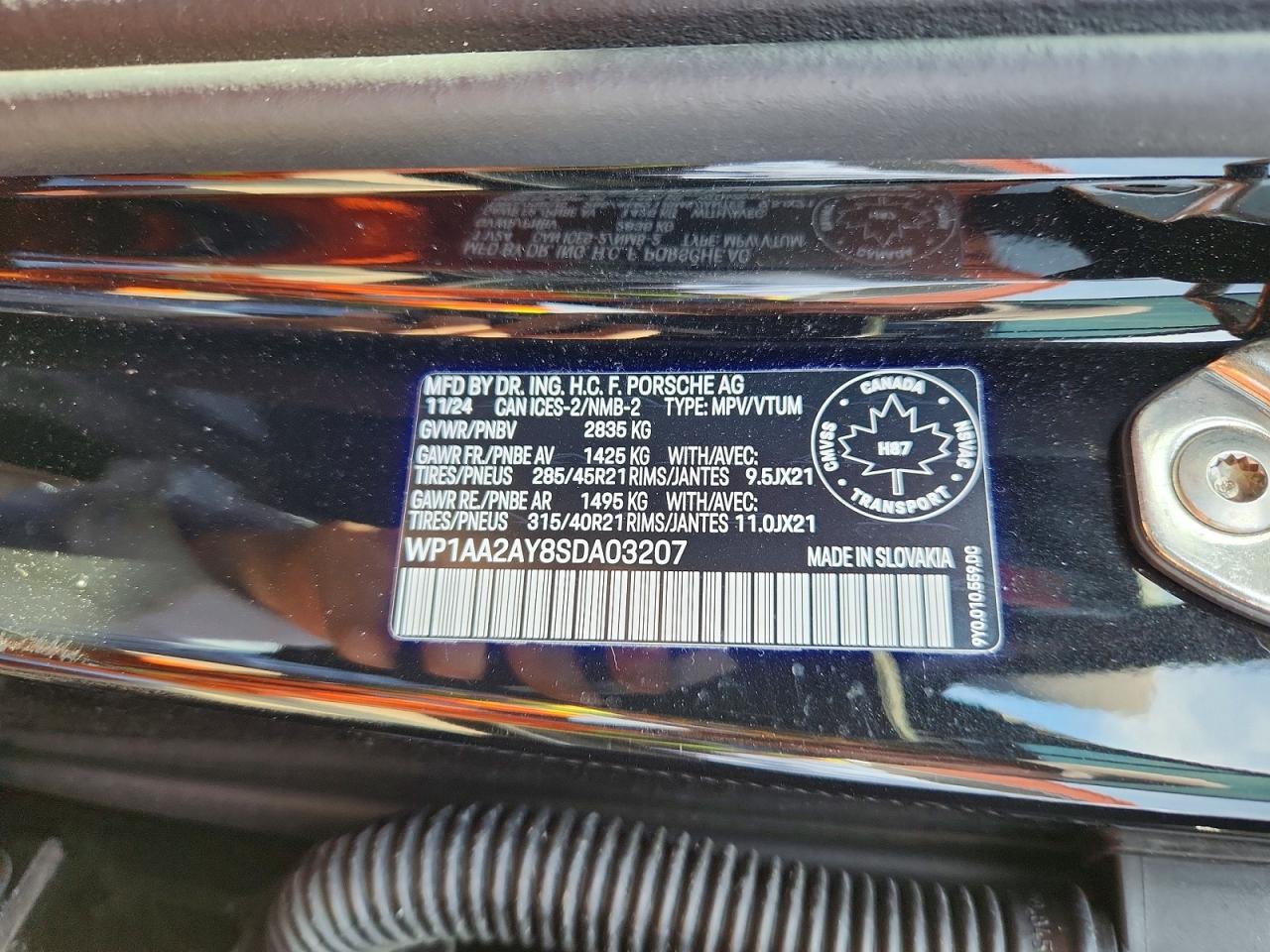 2025 Porsche Cayenne Black vin: WP1AA2AY8SDA03207