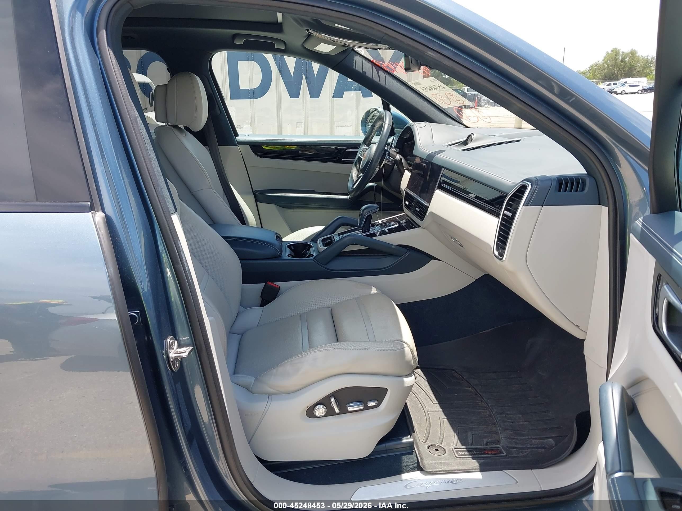 2020 Porsche Cayenne   Синий vin: WP1AA2AY9LDA06683