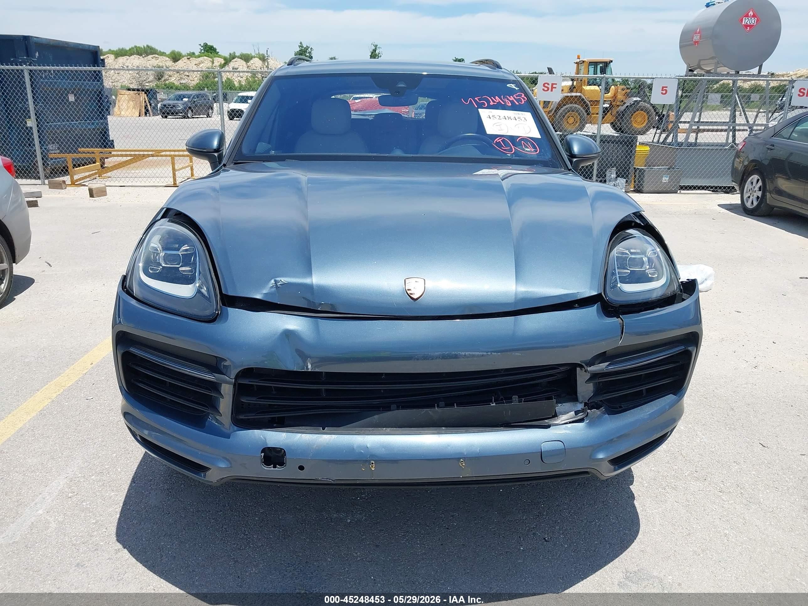 2020 Porsche Cayenne   Синий vin: WP1AA2AY9LDA06683