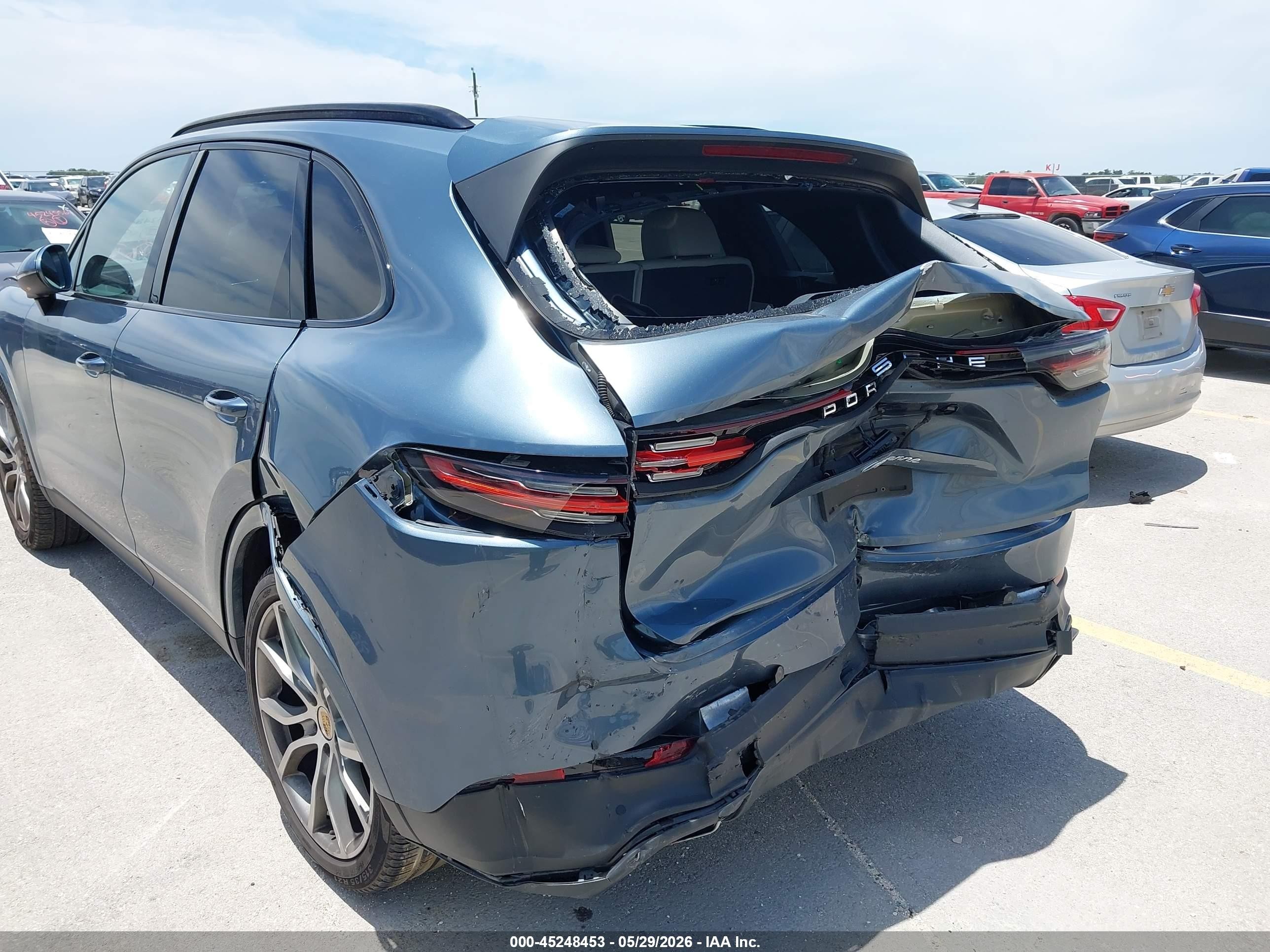 2020 Porsche Cayenne   Синий vin: WP1AA2AY9LDA06683
