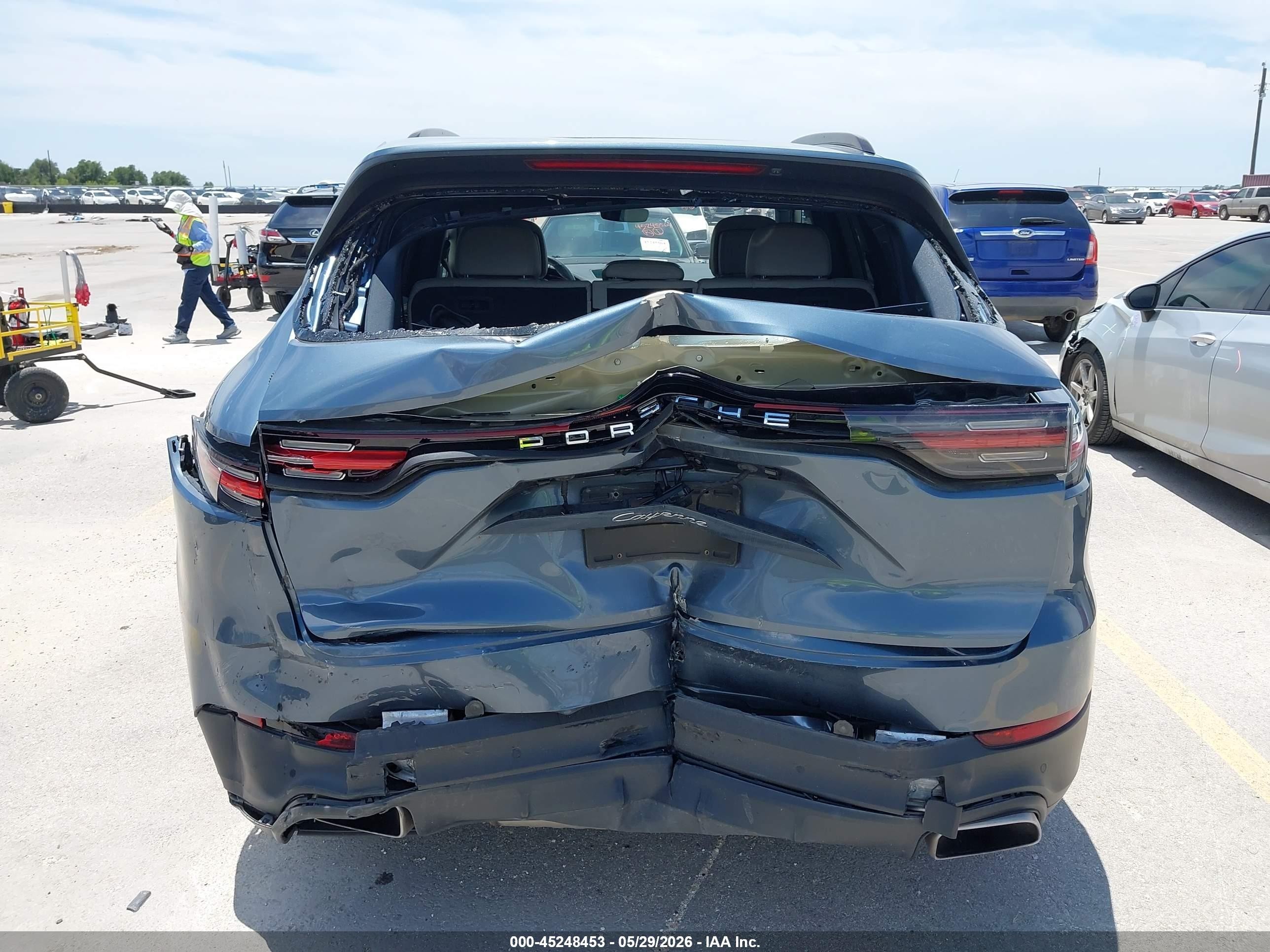 2020 Porsche Cayenne   Синий vin: WP1AA2AY9LDA06683