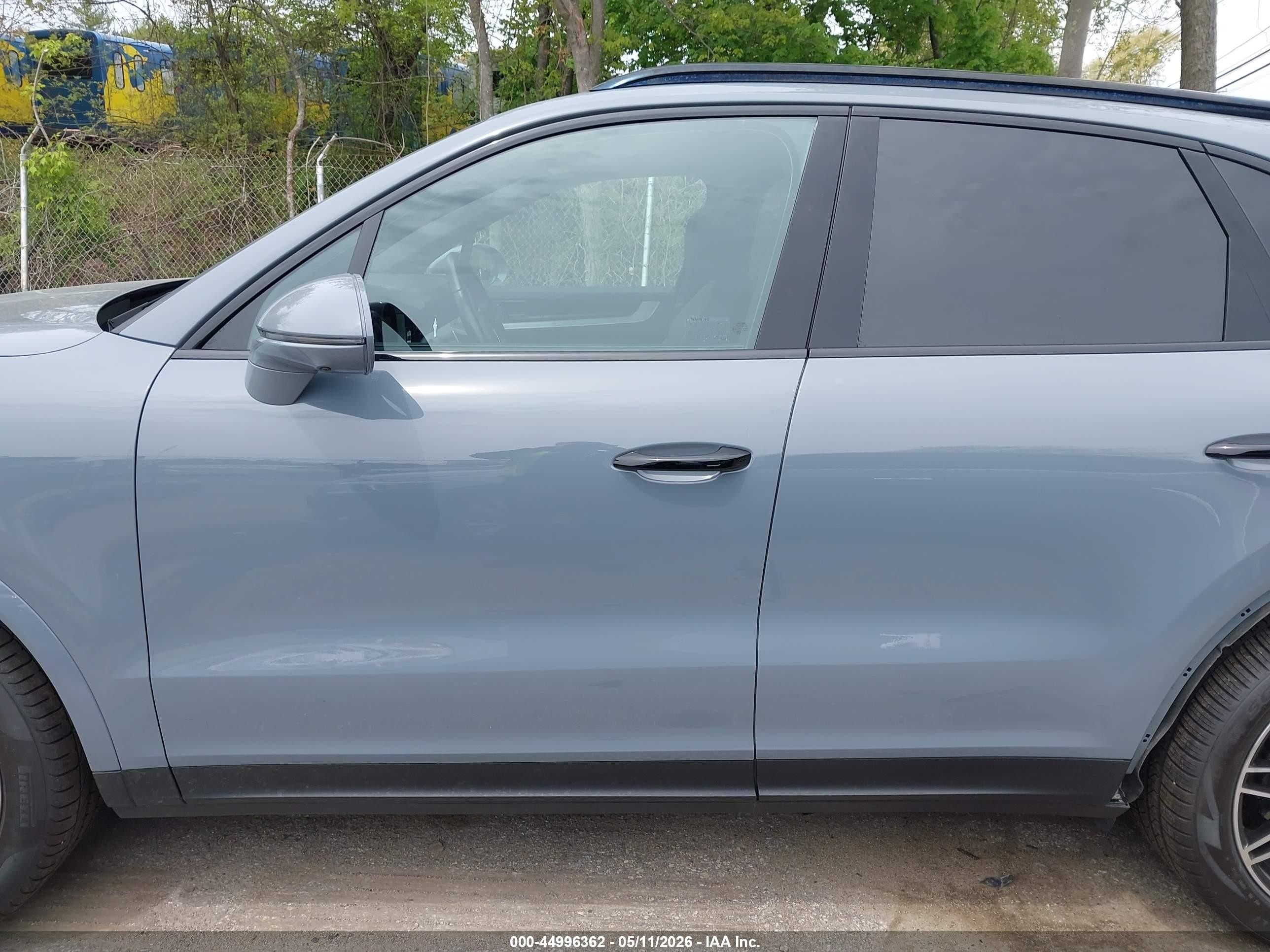 2024 Porsche Cayenne Gray vin: WP1AA2AYXRDA12310
