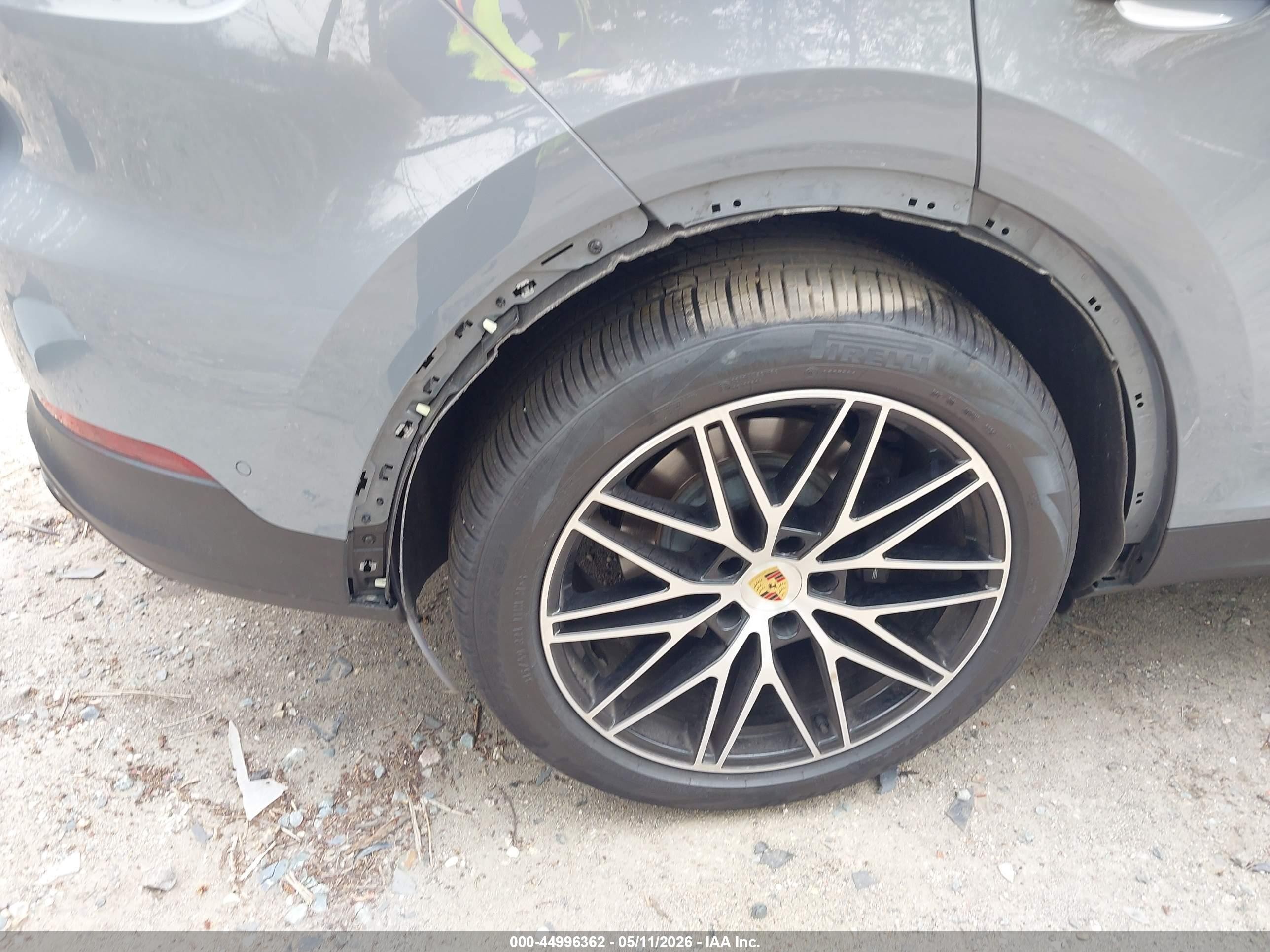 2024 Porsche Cayenne Gray vin: WP1AA2AYXRDA12310