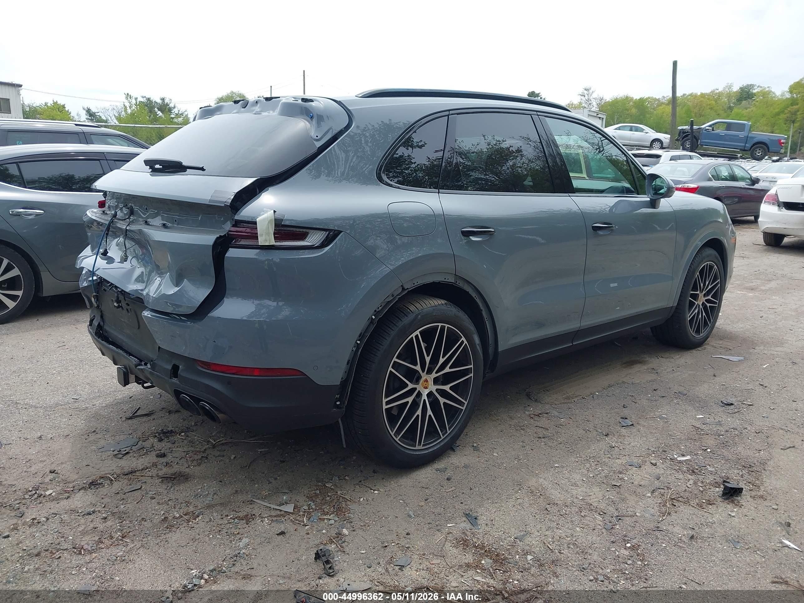 2024 Porsche Cayenne Gray vin: WP1AA2AYXRDA12310