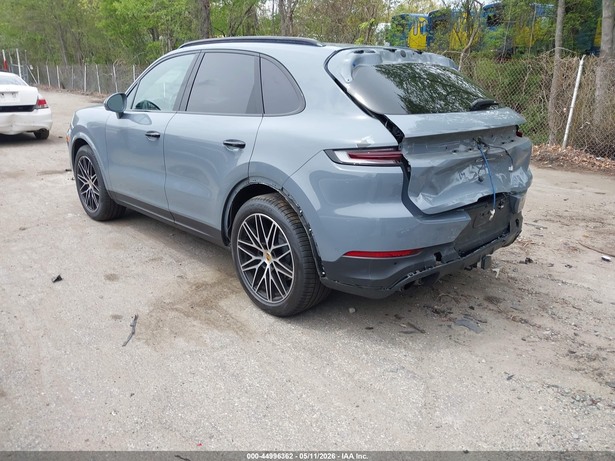 2024 Porsche Cayenne Gray vin: WP1AA2AYXRDA12310