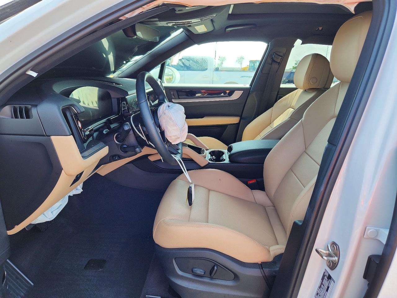 2026 Porsche Cayenne White vin: WP1AA2AYXTDA04005