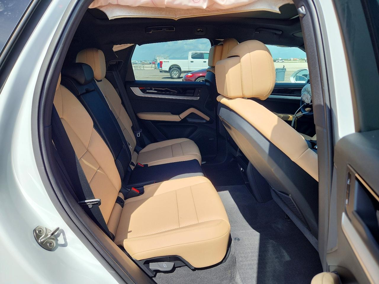 2026 Porsche Cayenne White vin: WP1AA2AYXTDA04005