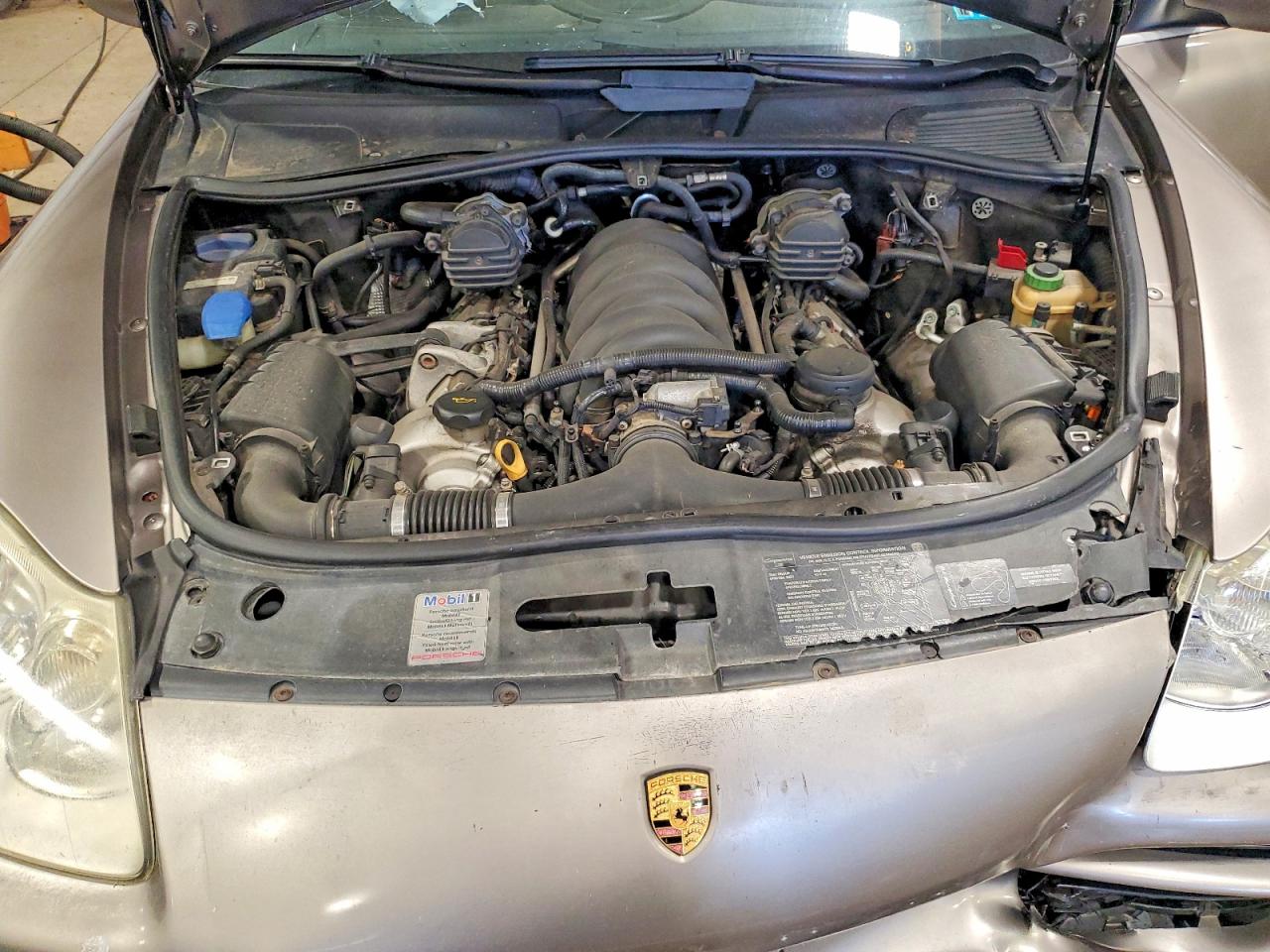 2004 Porsche Cayenne S Brown vin: WP1AB29P24LA75456