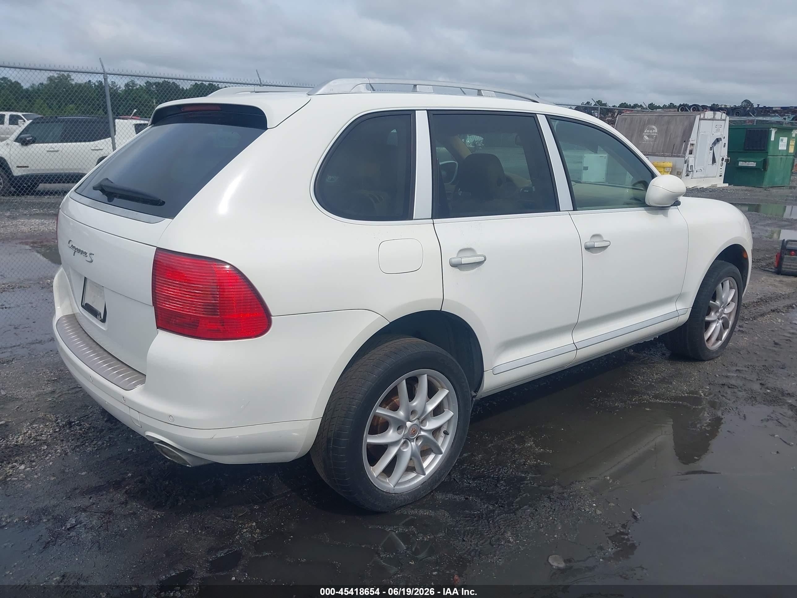 2005 Porsche Cayenne S White vin: WP1AB29P35LA65388