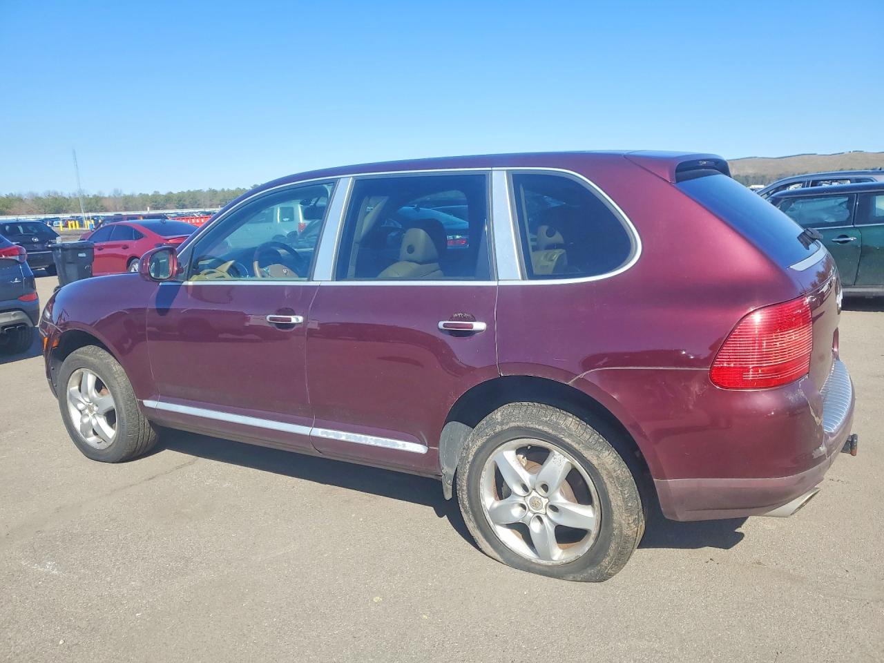 2006 Porsche Cayenne Maroon vin: WP1AB29P56LA63174