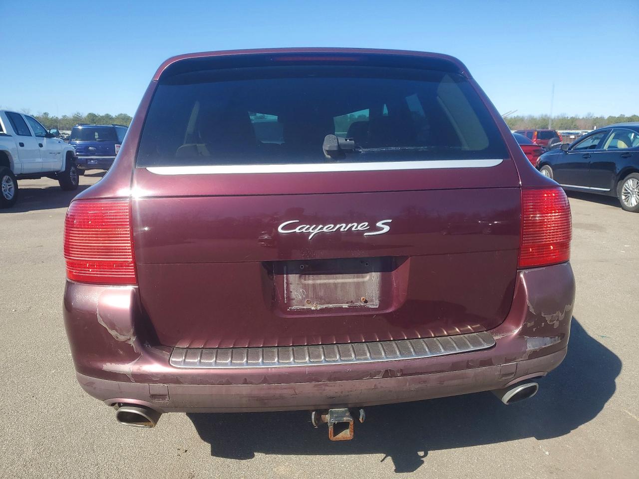 2006 Porsche Cayenne Maroon vin: WP1AB29P56LA63174