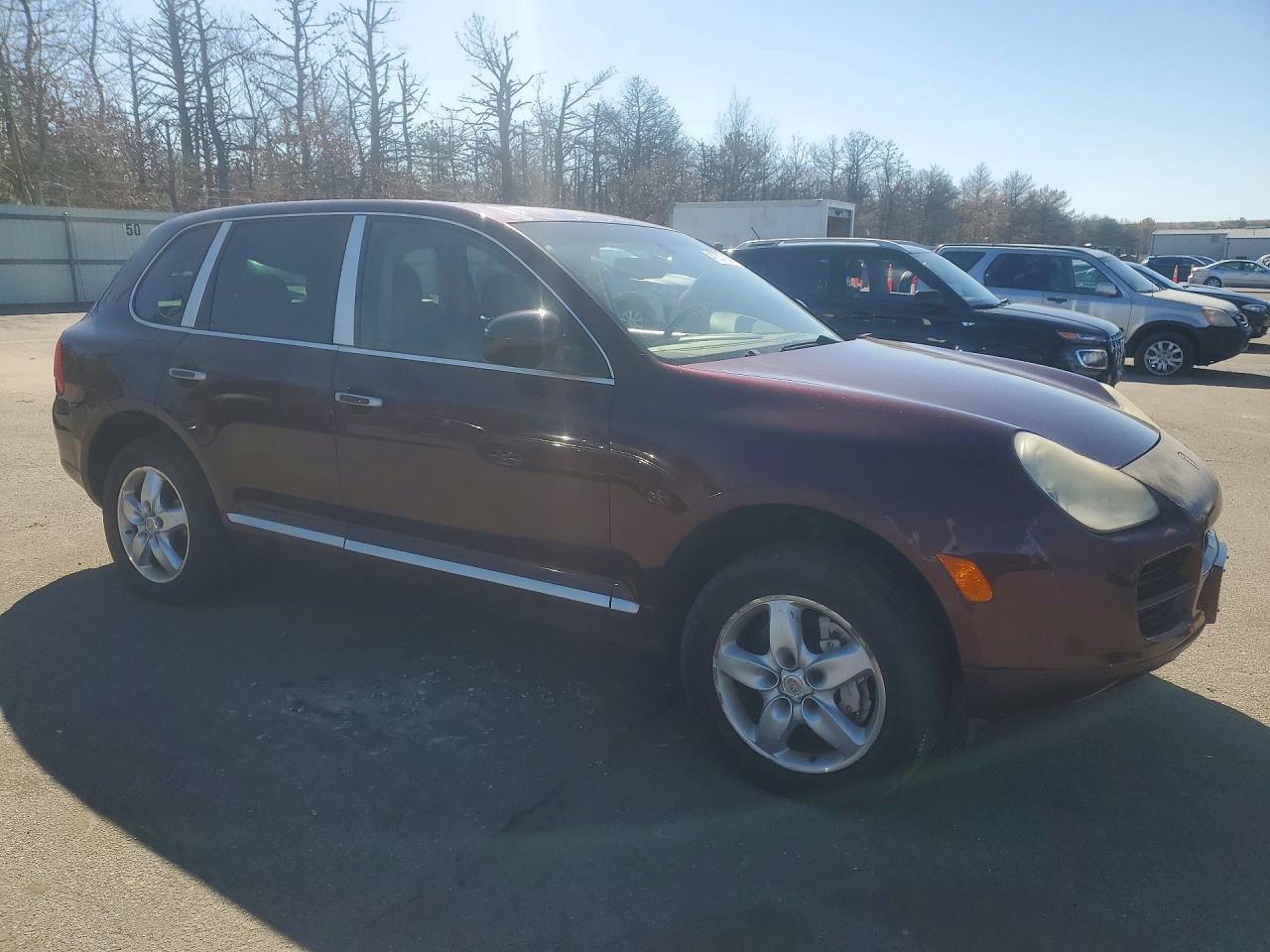 2006 Porsche Cayenne Maroon vin: WP1AB29P56LA63174
