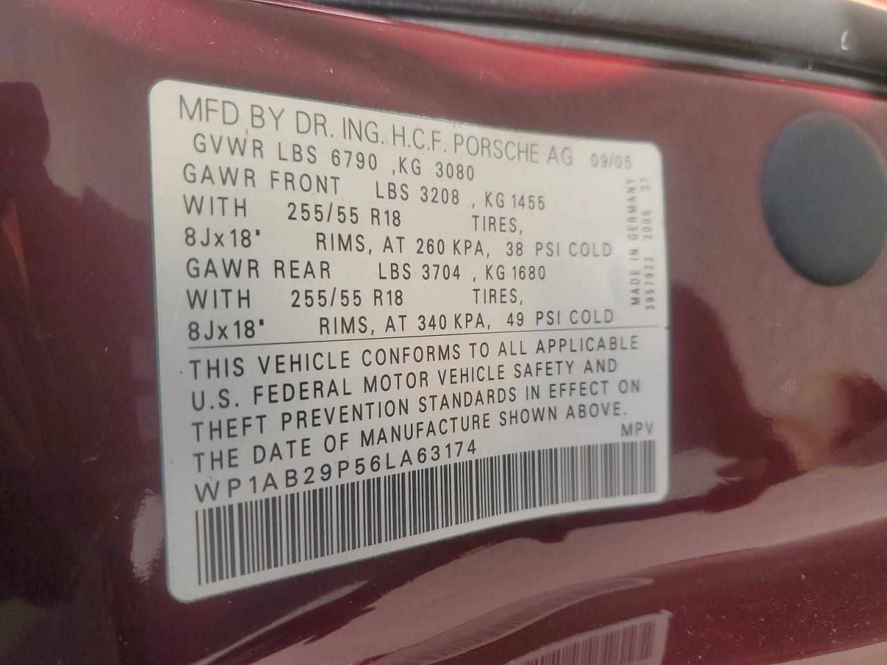 2006 Porsche Cayenne Maroon vin: WP1AB29P56LA63174