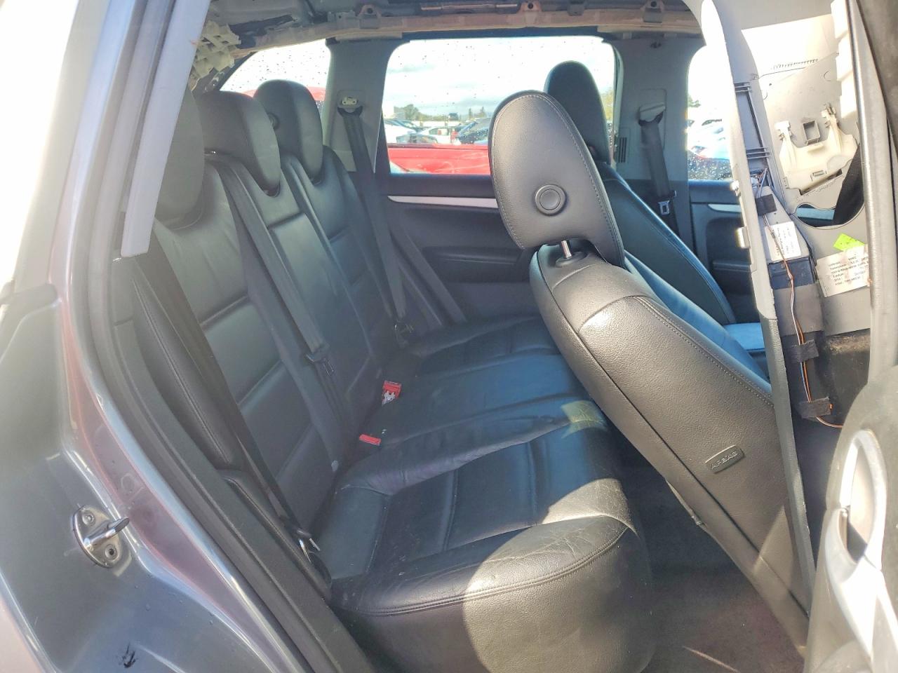 2004 Porsche Cayenne S Charcoal vin: WP1AB29P64LA65433