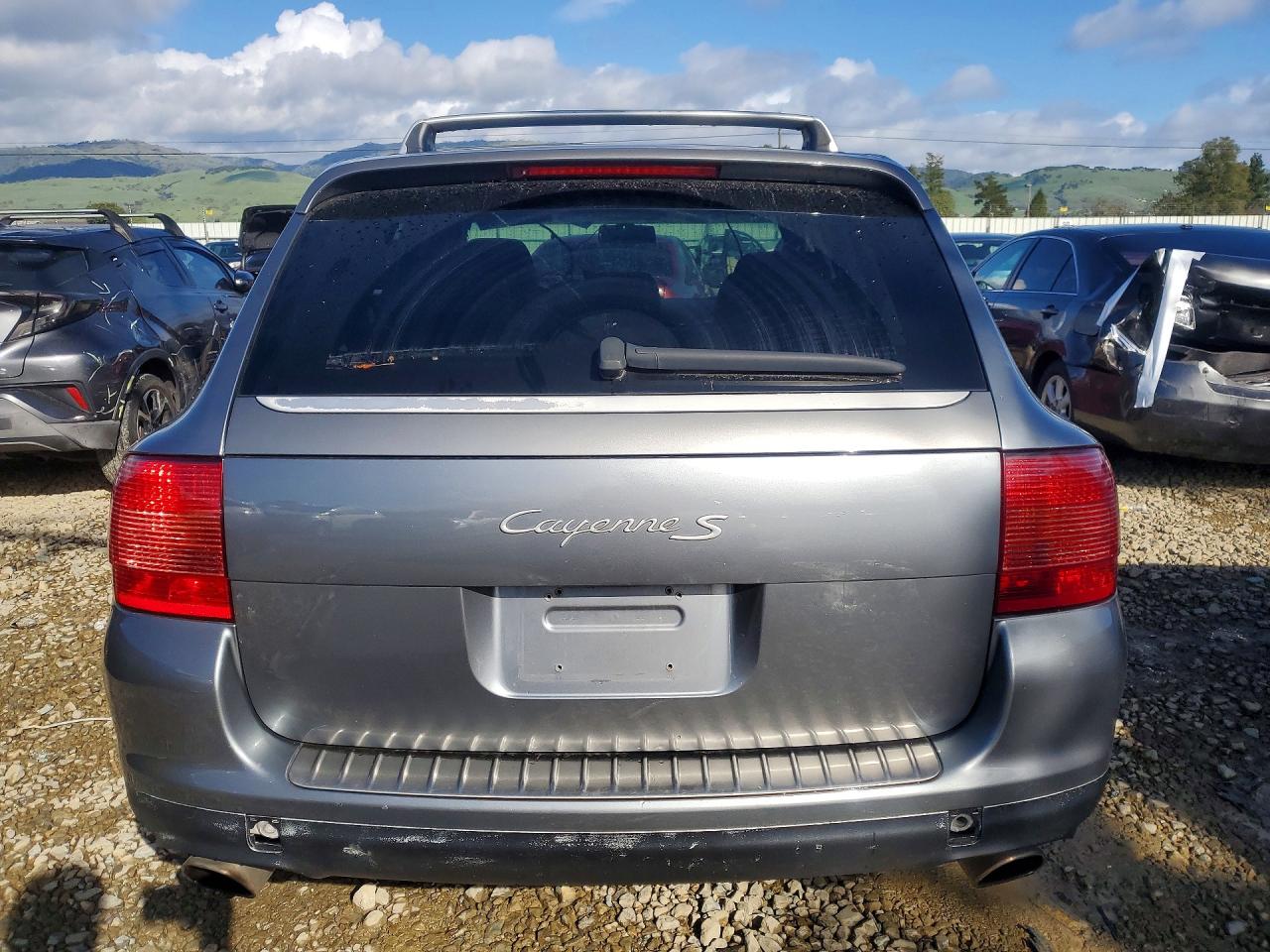 2004 Porsche Cayenne S Charcoal vin: WP1AB29P64LA65433