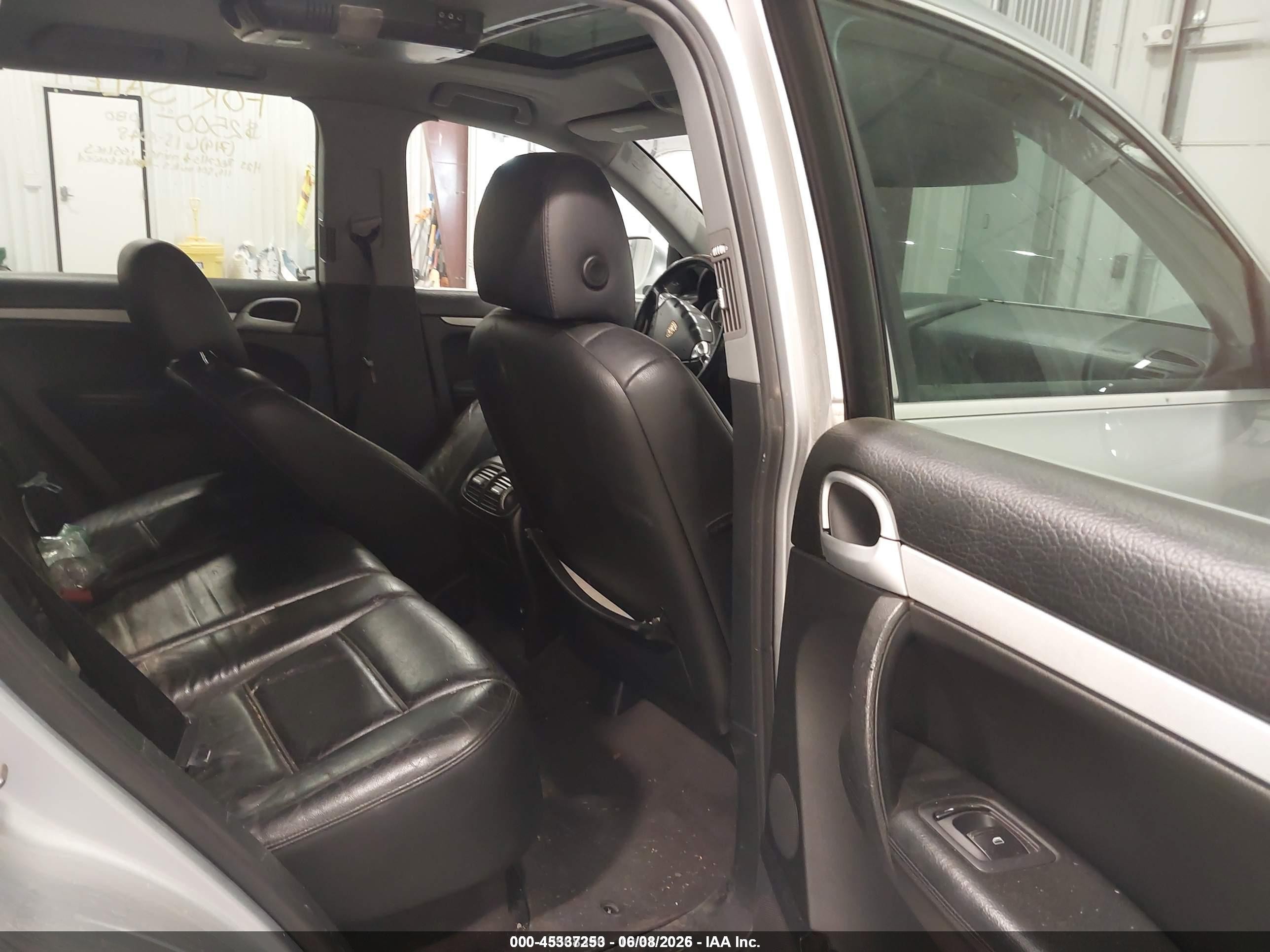 2004 Porsche Cayenne S Silver vin: WP1AB29P74LA69698