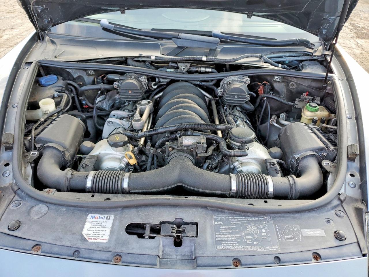 2005 Porsche Cayenne S Gray vin: WP1AB29P95LA64102