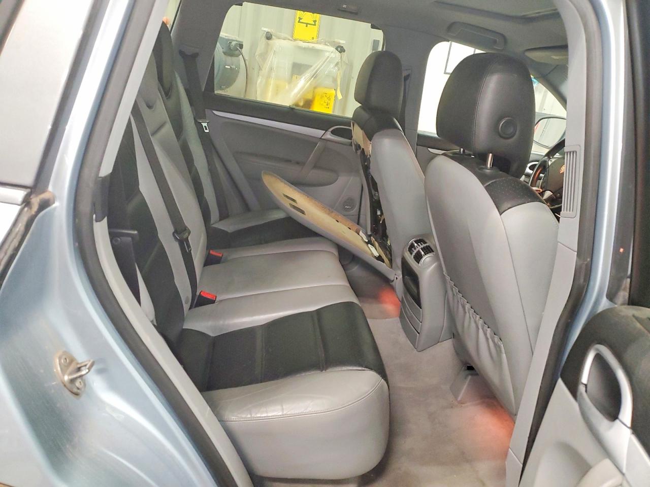 2006 Porsche Cayenne S Silver vin: WP1AB29P96LA67762