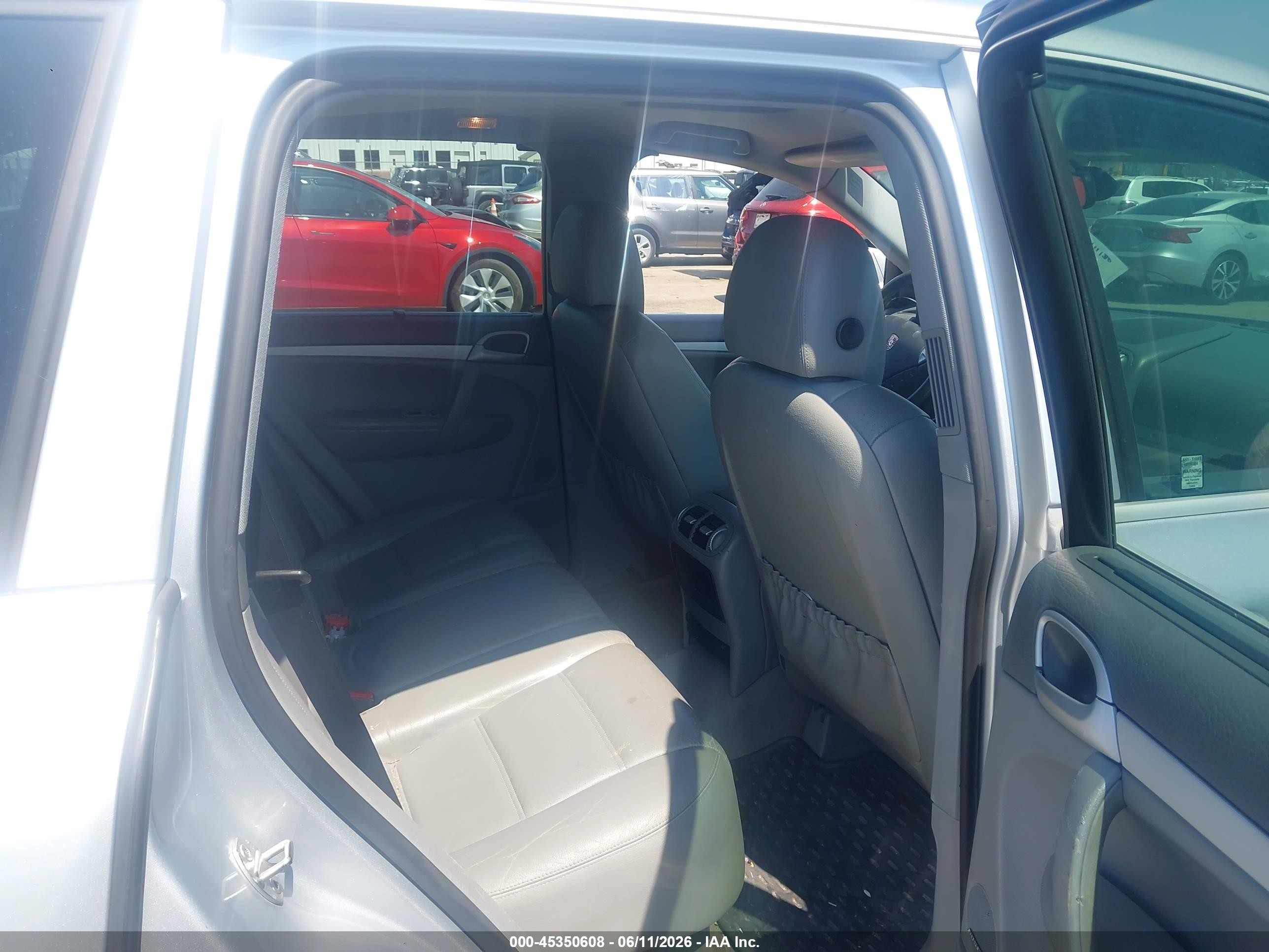 2008 Porsche Cayenne S Silver vin: WP1AB29PX8LA35793